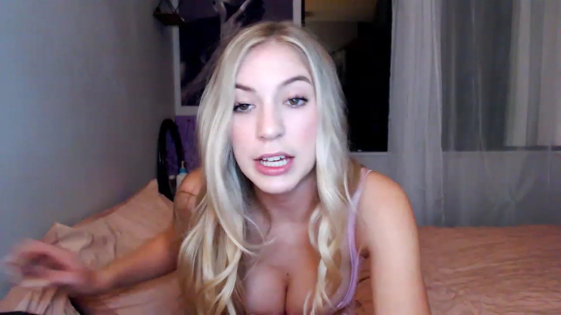 Gallery image thumbnail from Em_babyxx's myfreecams stream on, 02/10/2023, 05:30 image 5 of 20