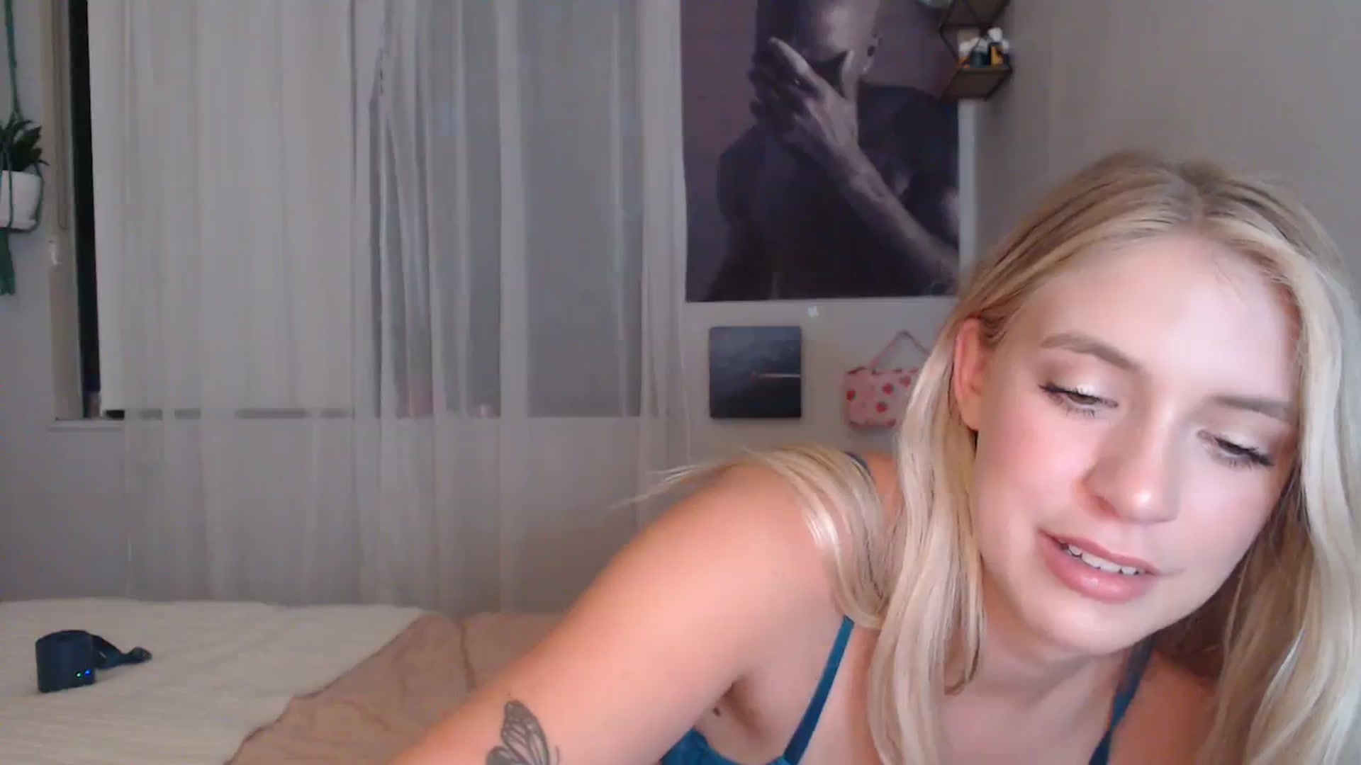 Gallery image thumbnail from Em_babyxx's myfreecams stream on, 07/28/2023, 05:03 image 9 of 20