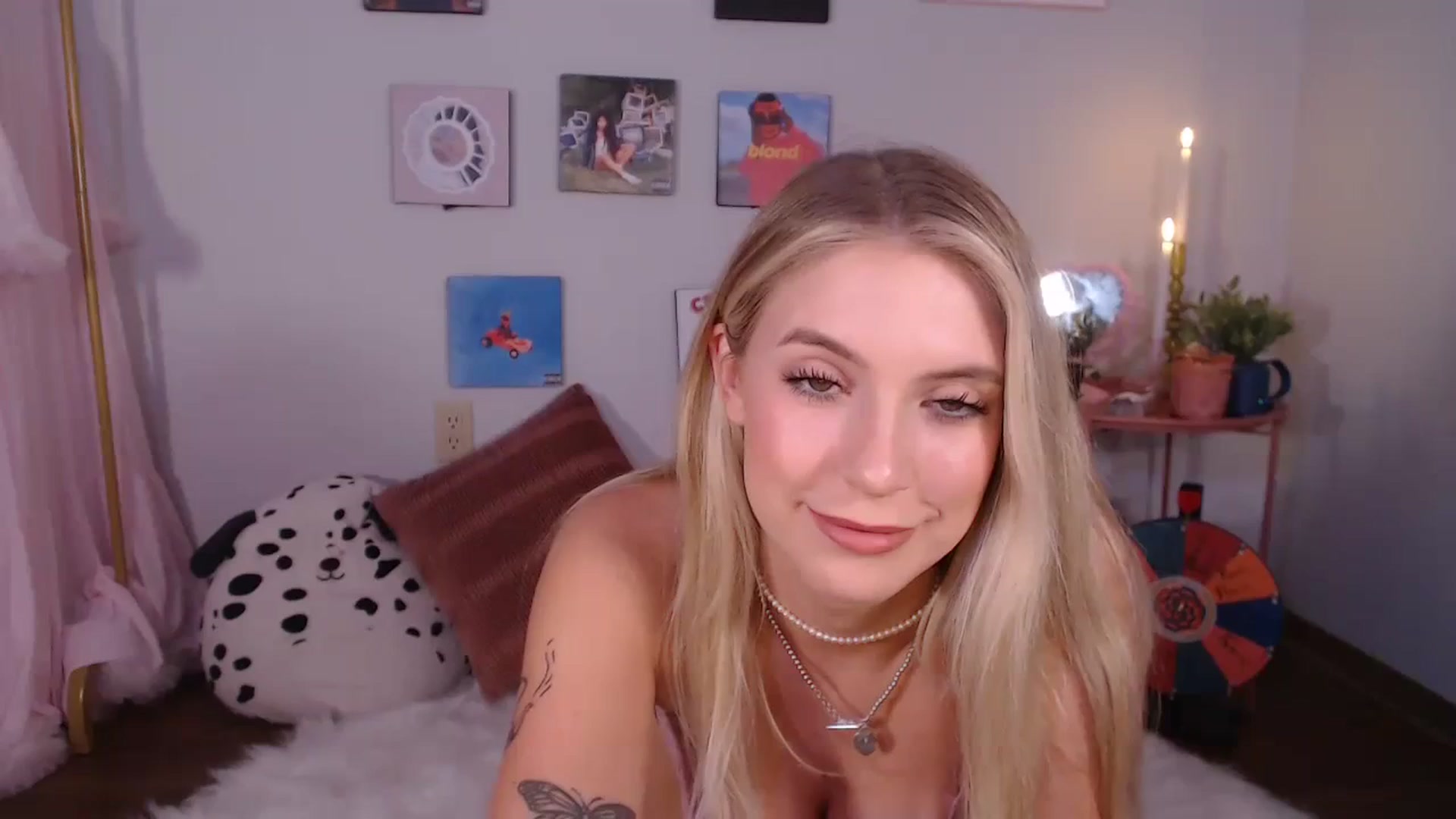 Gallery image thumbnail from Em_babyxx's myfreecams stream on, 11/02/2023, 04:30 image 7 of 20