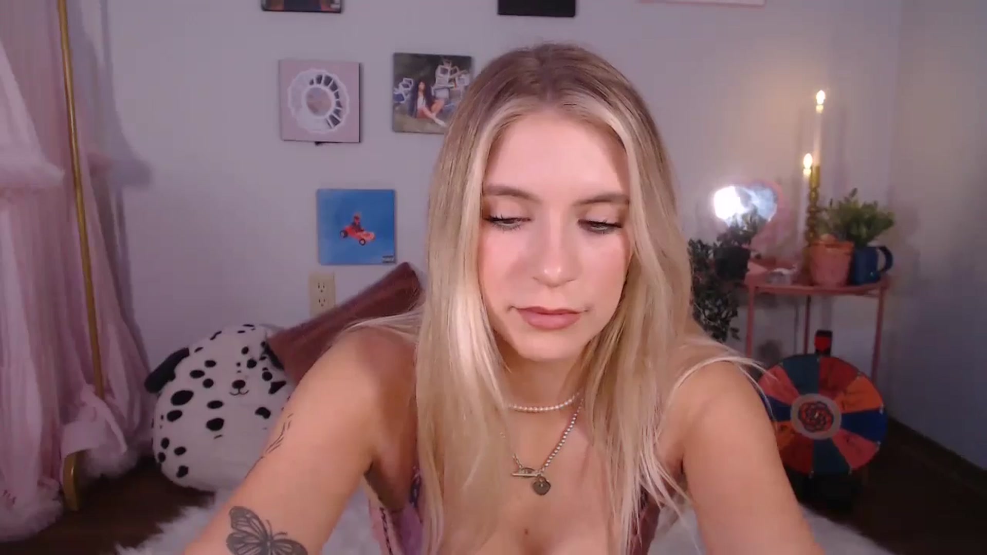 Gallery image thumbnail from Em_babyxx's myfreecams stream on, 11/02/2023, 04:30 image 20 of 20
