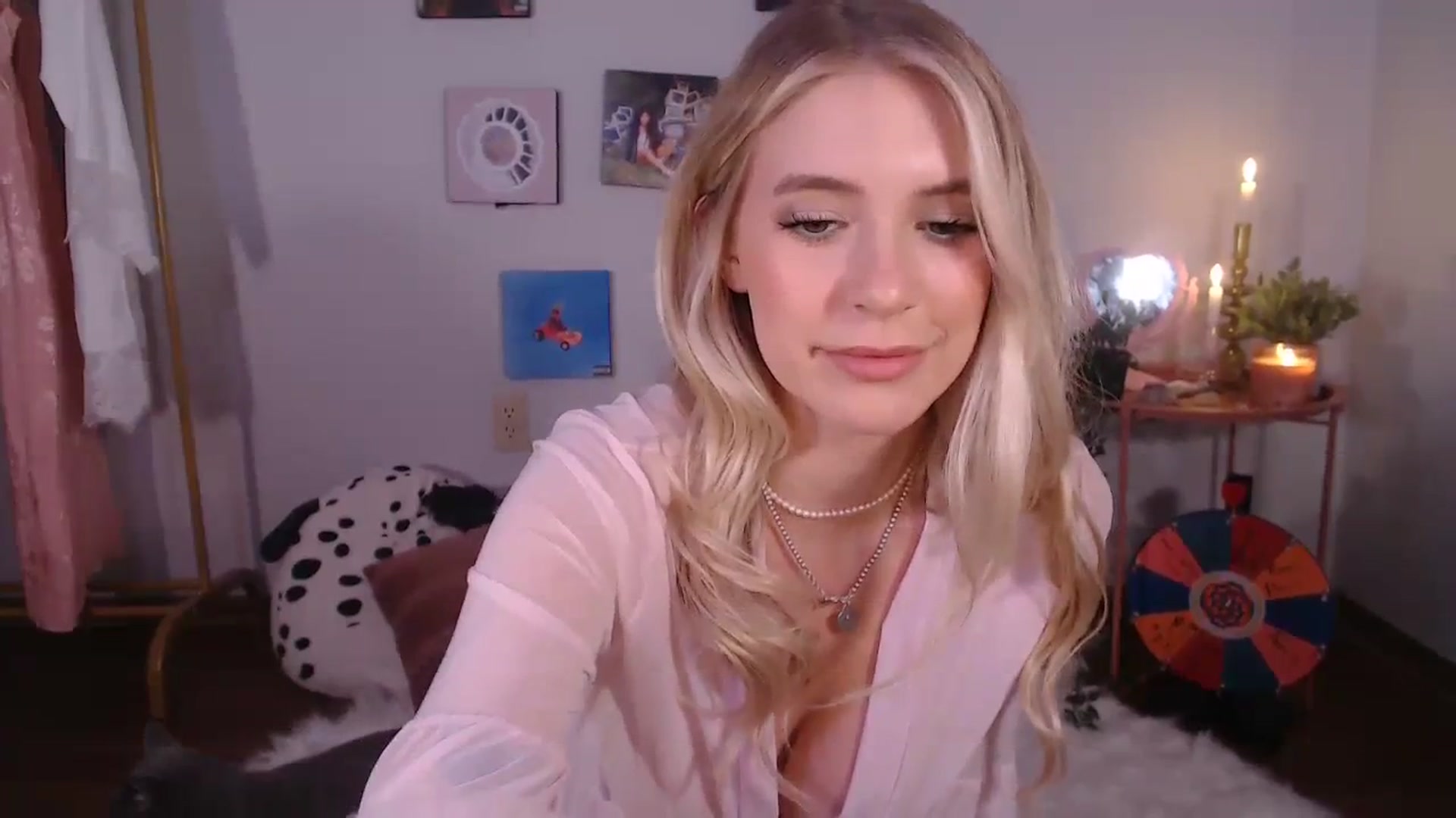 Gallery image thumbnail from Em_babyxx's myfreecams stream on, 11/14/2023, 06:41 image 5 of 20