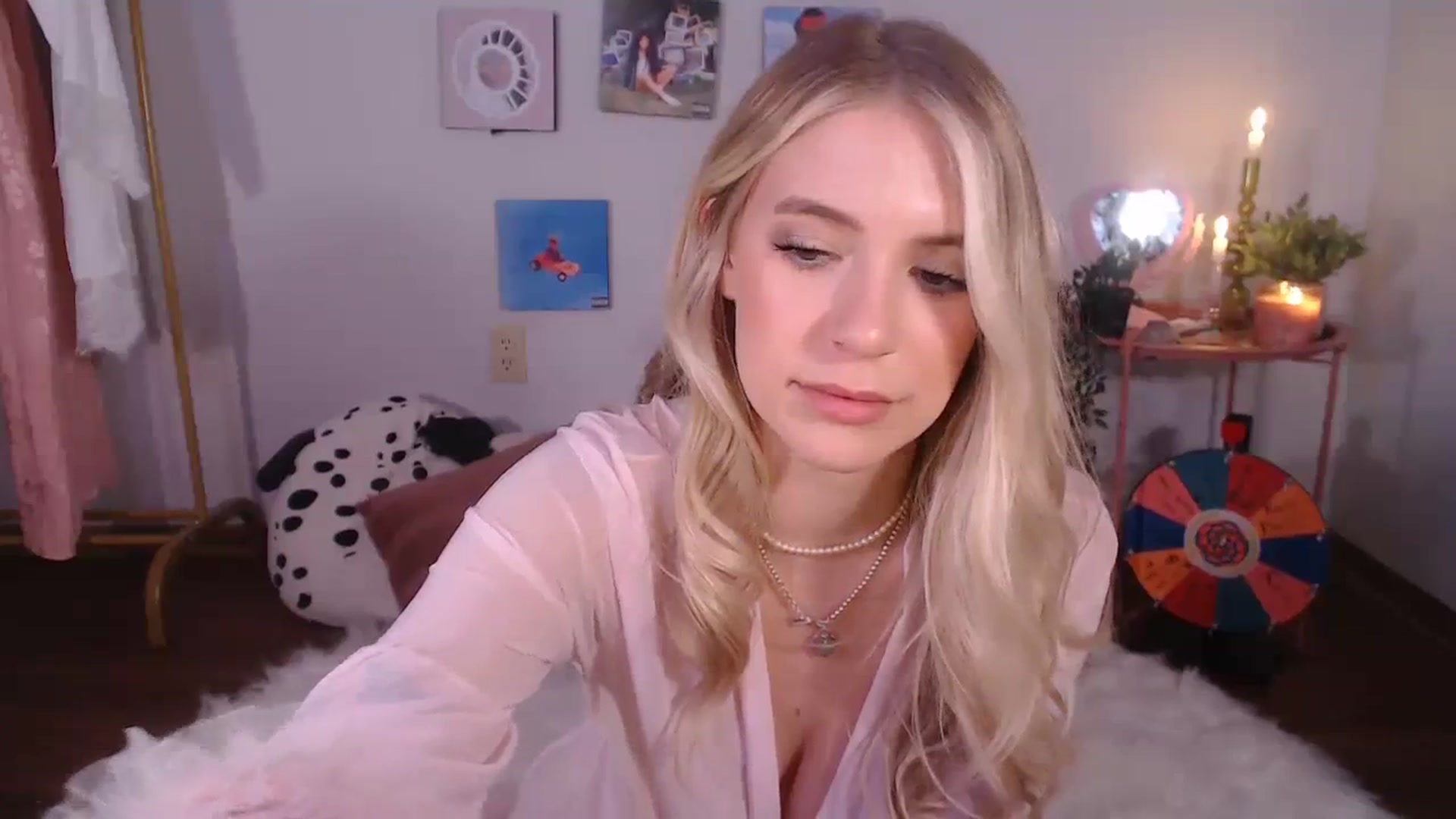 Gallery image thumbnail from Em_babyxx's myfreecams stream on, 11/14/2023, 07:15 image 11 of 20