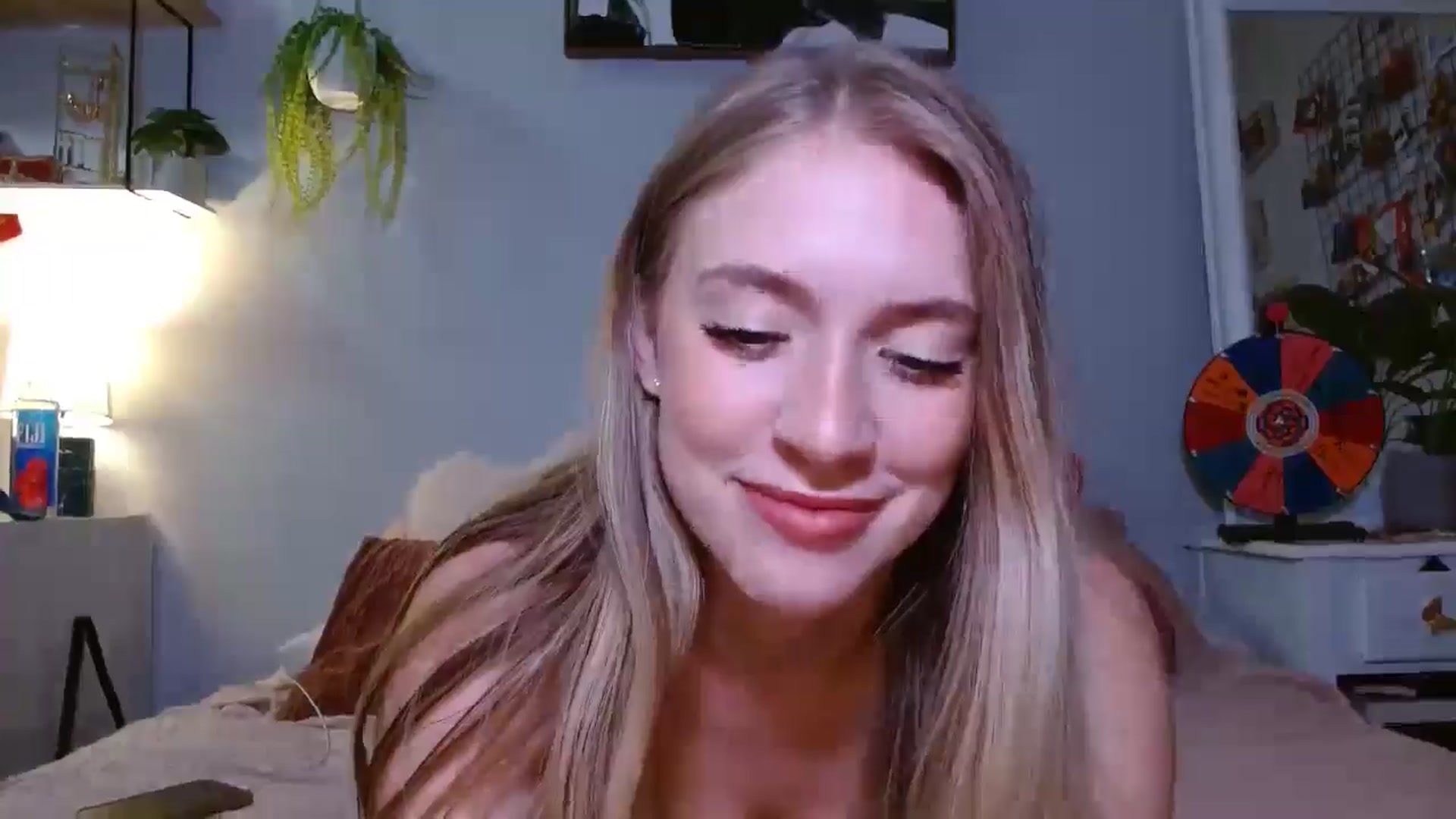 Gallery image thumbnail from Em_babyxx's myfreecams stream on, 12/11/2024, 06:15 image 4 of 20