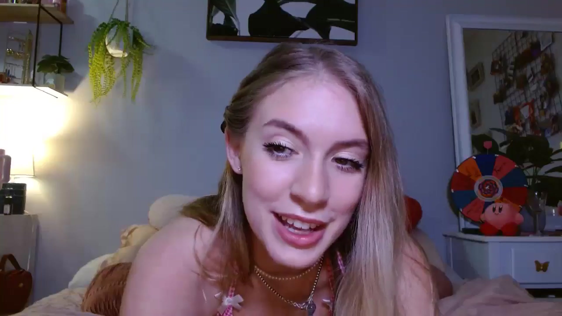 Gallery image thumbnail from Em_babyxx's myfreecams stream on, 12/21/2024, 07:34 image 20 of 20