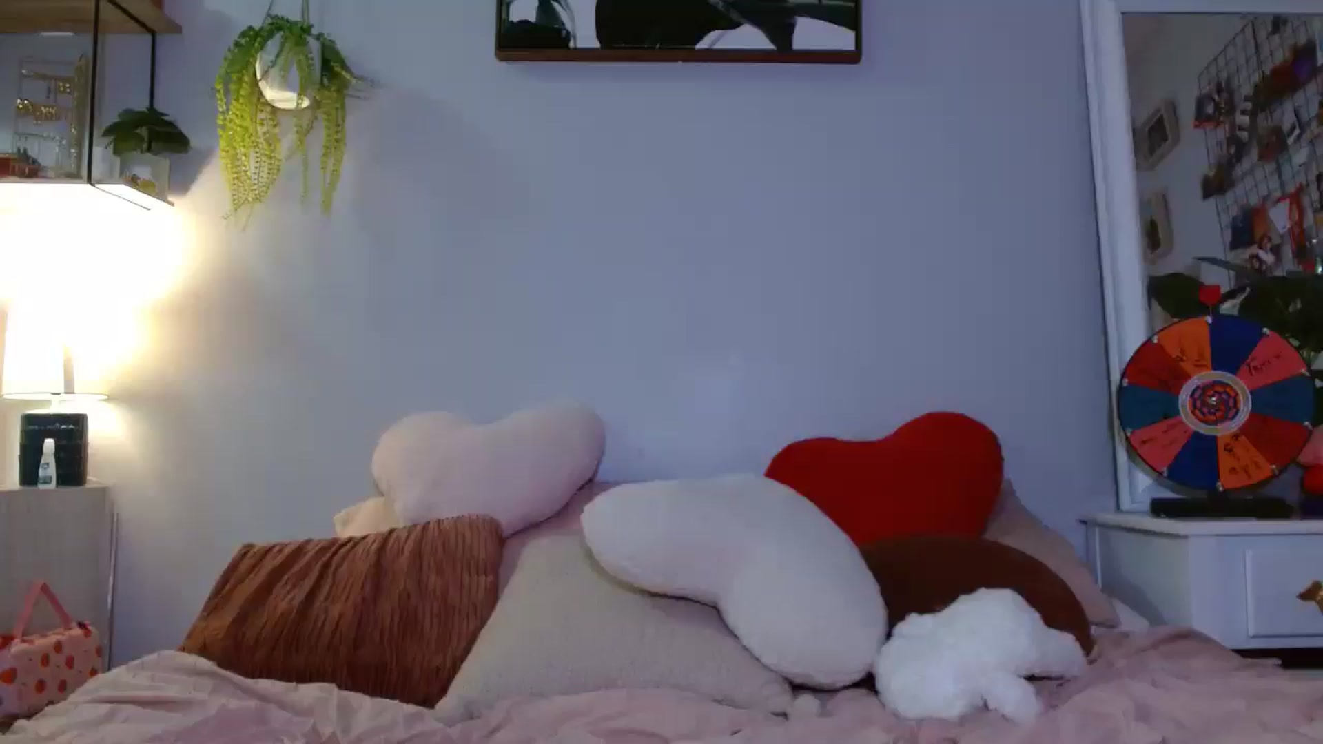 Gallery image thumbnail from Em_babyxx's myfreecams stream on, 12/28/2024, 09:27 image 16 of 20