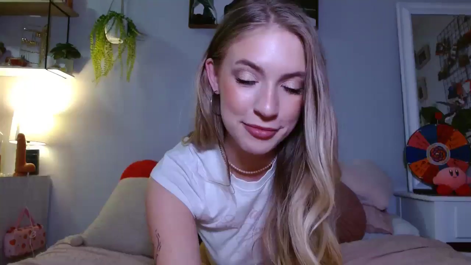 Gallery image thumbnail from Em_babyxx's myfreecams stream on, 01/02/2025, 09:16 image 4 of 20