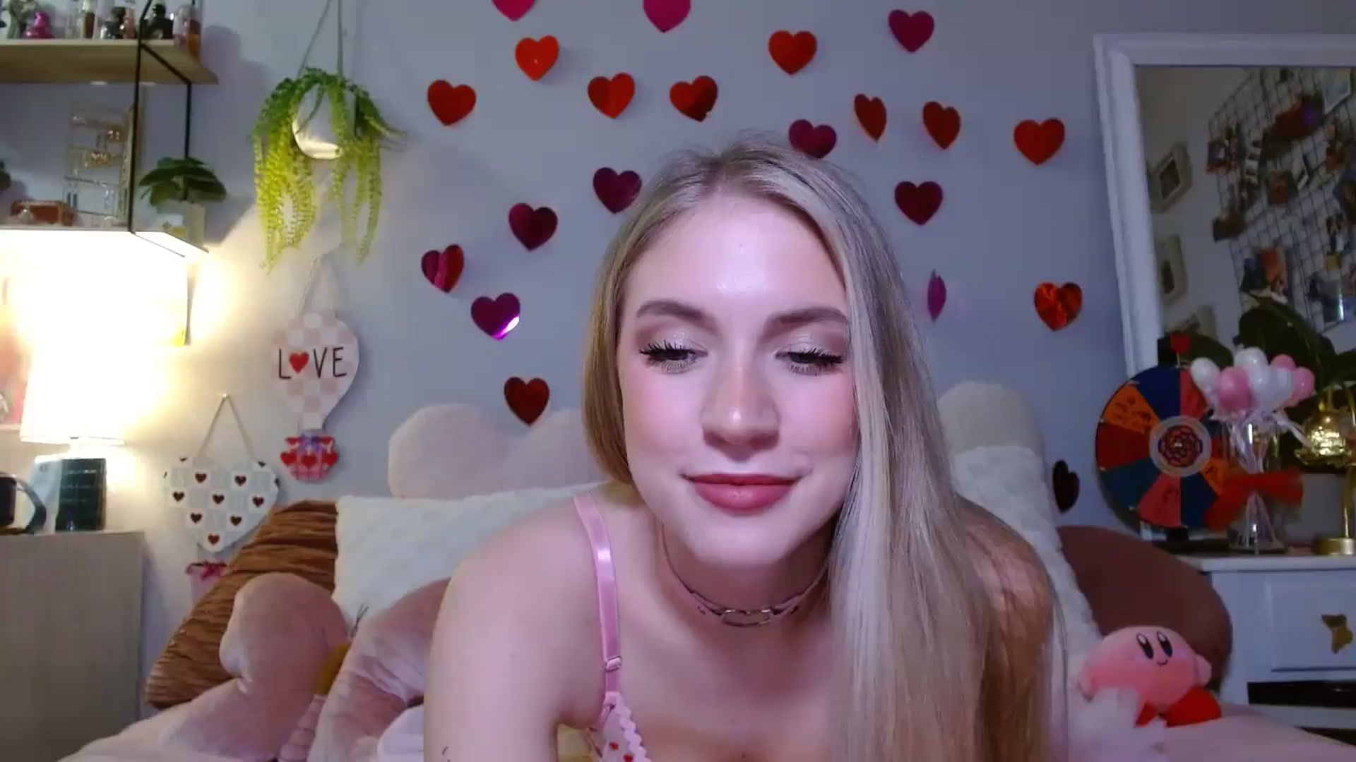 Gallery image thumbnail from Em_babyxx's myfreecams stream on, 02/14/2025, 07:54 image 19 of 20