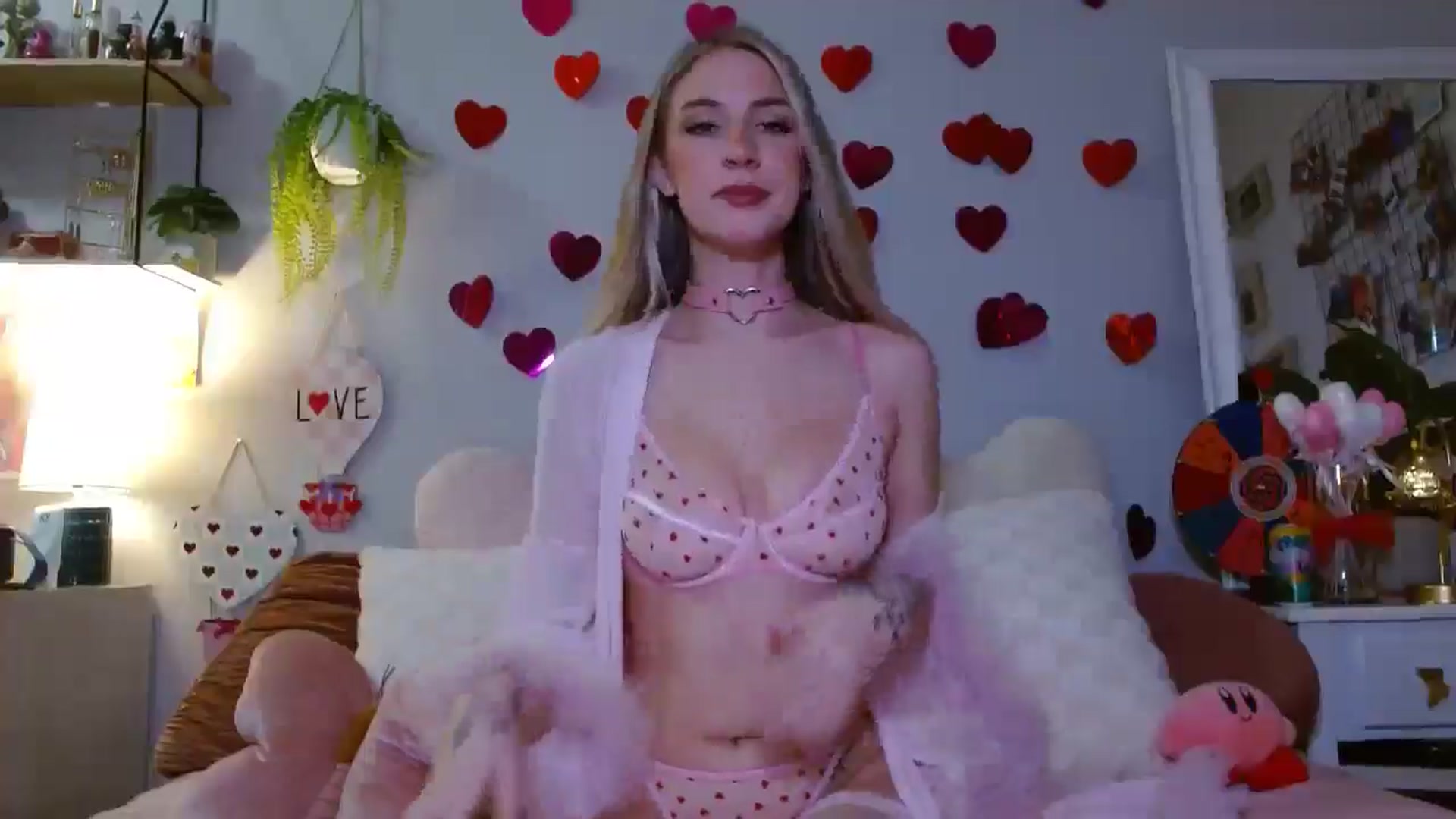 Gallery image thumbnail from Em_babyxx's myfreecams stream on, 02/14/2025, 07:54 image 2 of 20