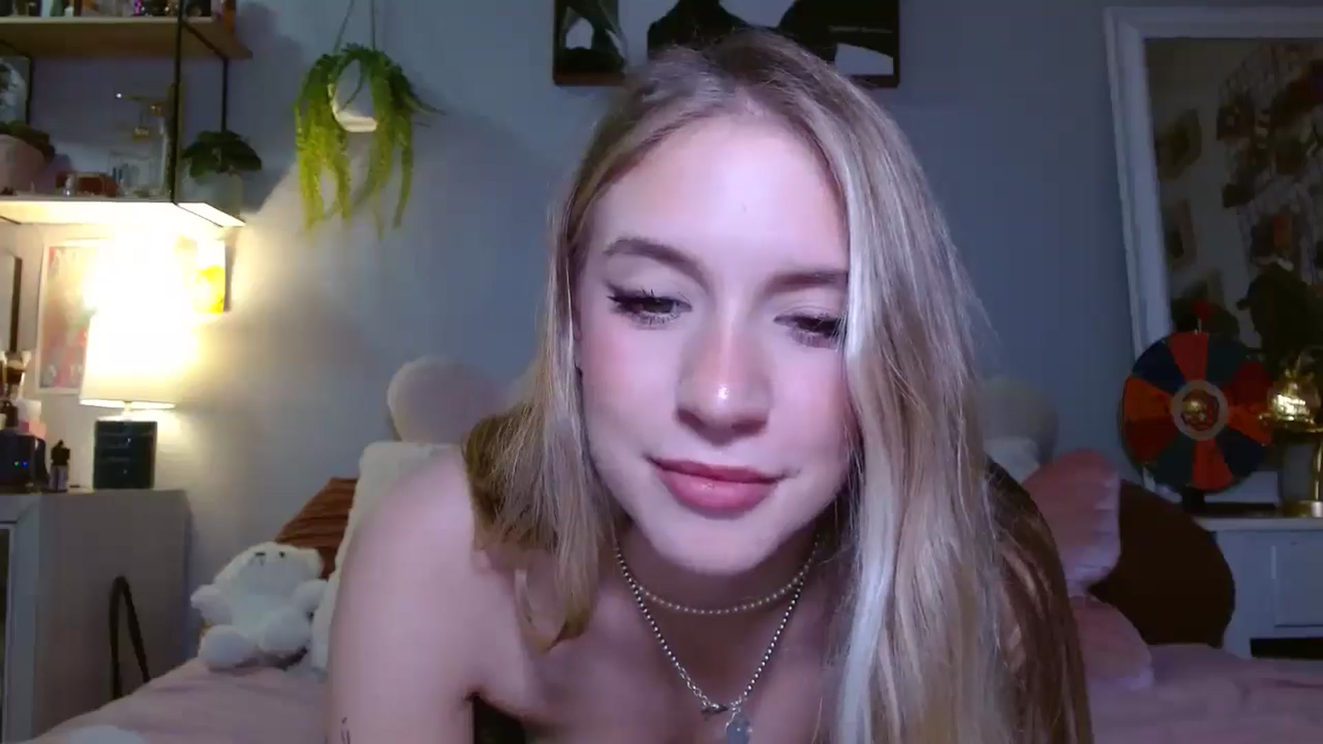 Gallery image thumbnail from Em_babyxx's myfreecams stream on, 03/23/2025, 09:27 image 16 of 20