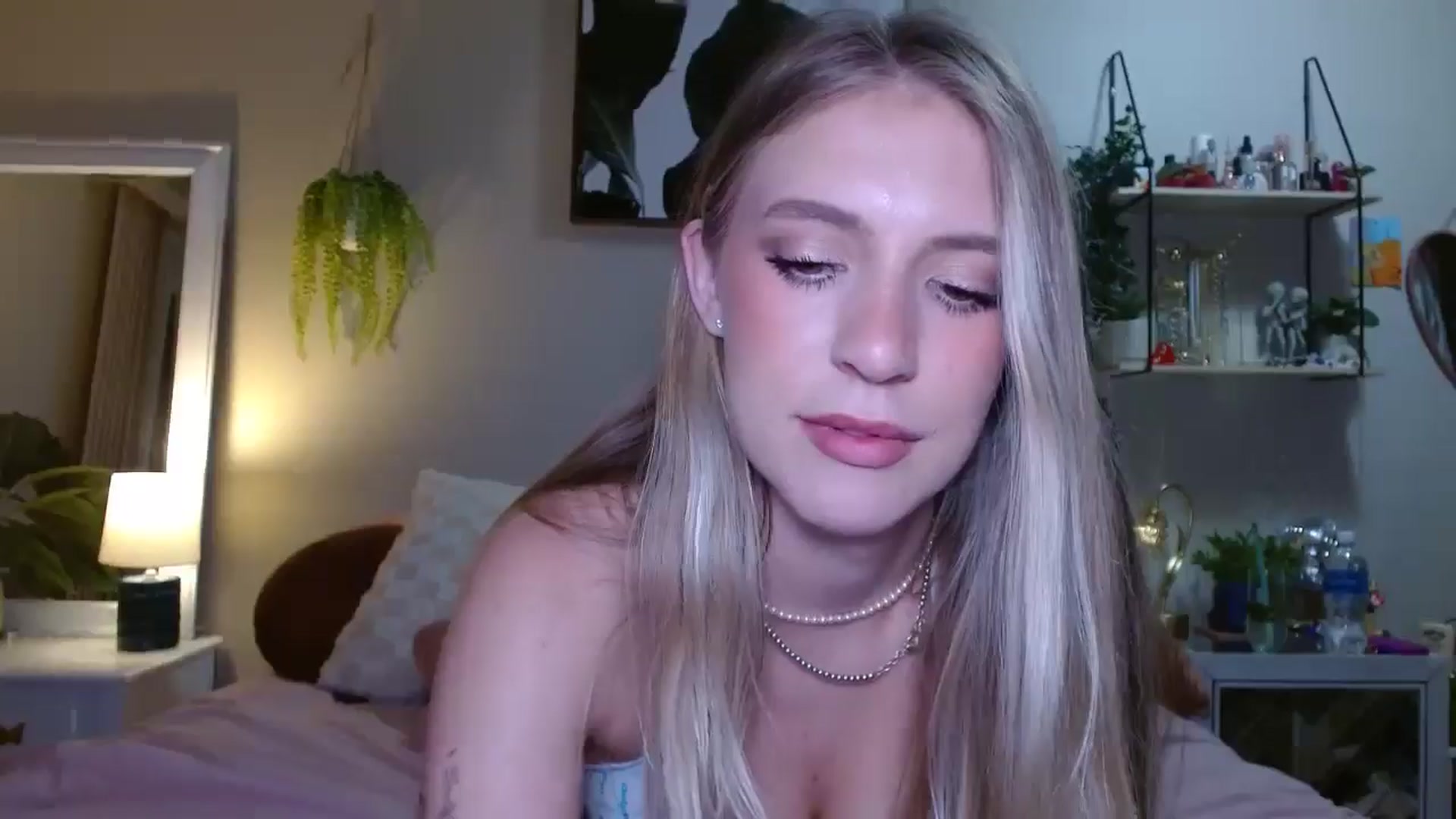 Gallery image thumbnail from Em_babyxx's myfreecams stream on, 07/14/2025, 07:49 image 10 of 20