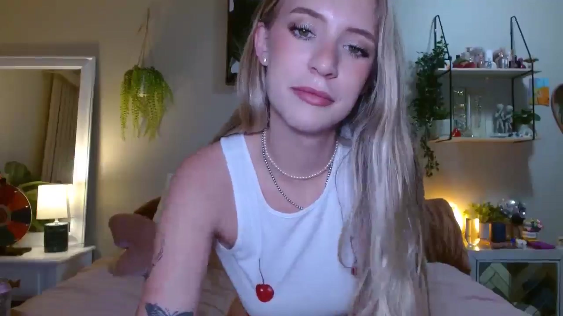 Gallery image thumbnail from Em_babyxx's myfreecams stream on, 07/27/2025, 08:24 image 9 of 20