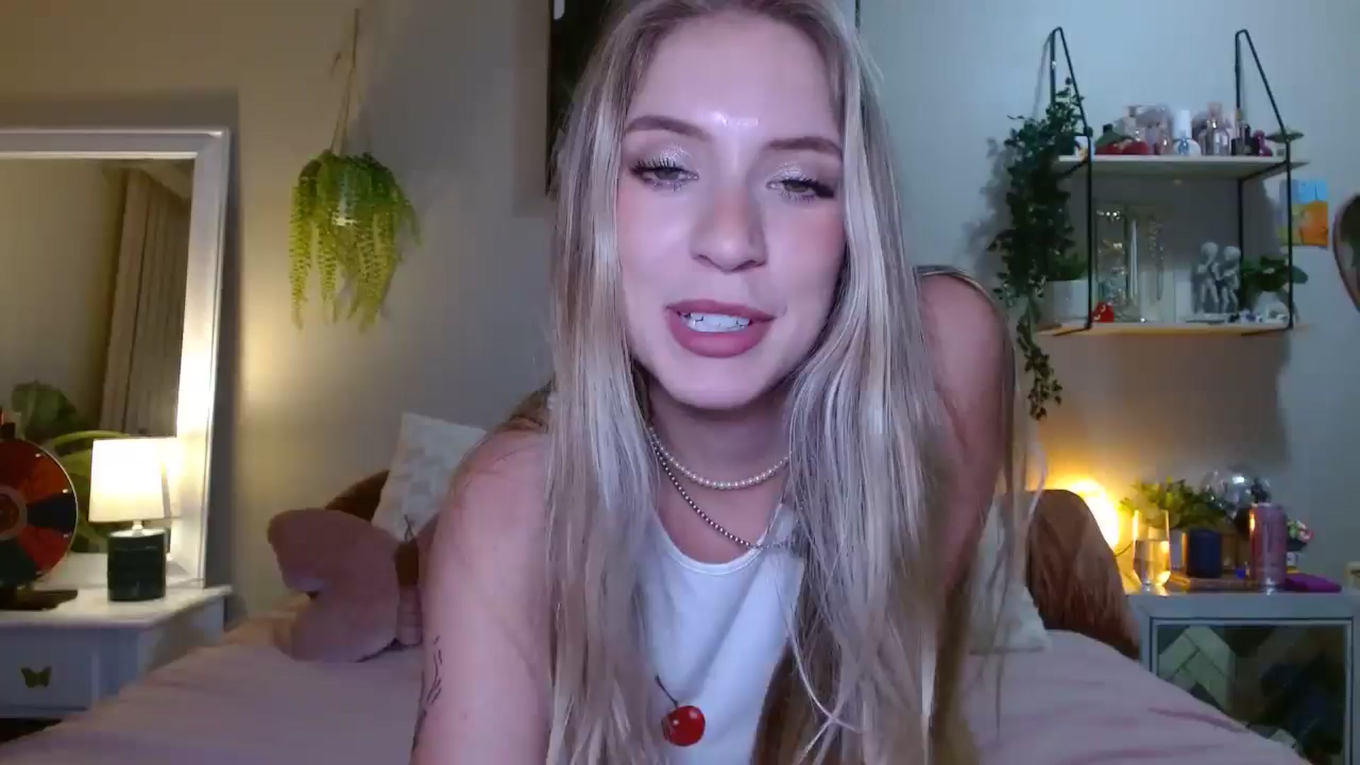 Gallery image thumbnail from Em_babyxx's myfreecams stream on, 07/27/2025, 10:00 image 20 of 20