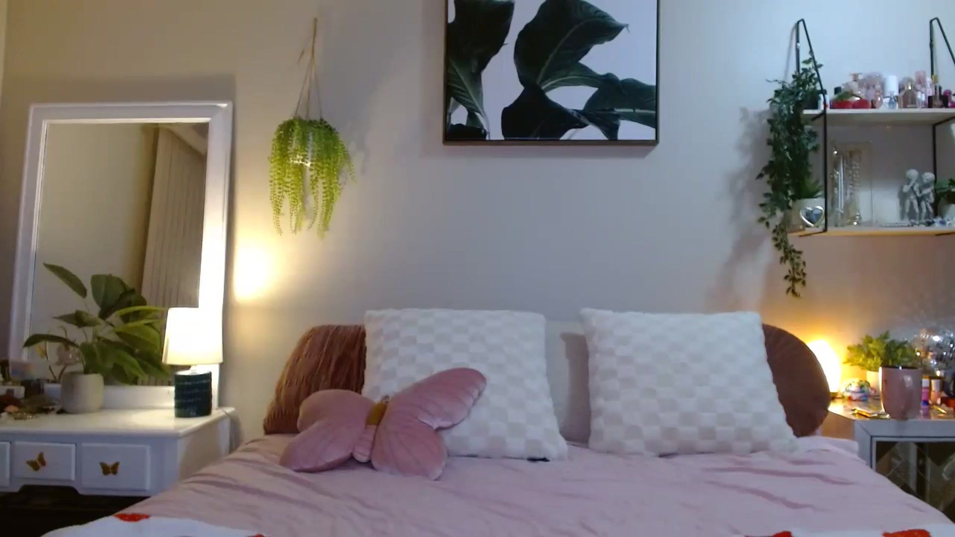 Gallery image thumbnail from Em_babyxx's myfreecams stream on, 10/23/2025, 09:09 image 13 of 20