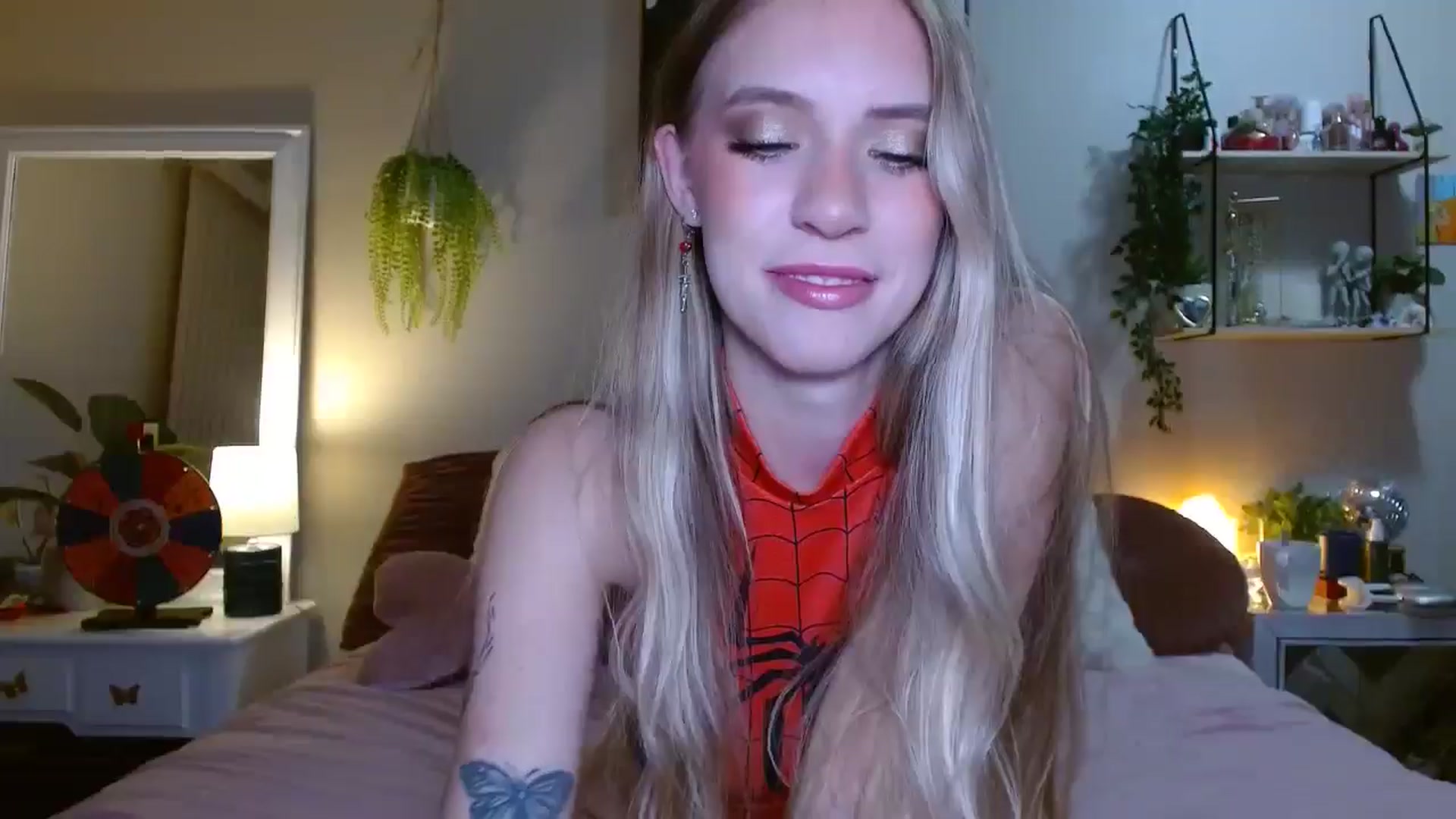 Gallery image thumbnail from Em_babyxx's myfreecams stream on, 10/27/2025, 09:08 image 3 of 20