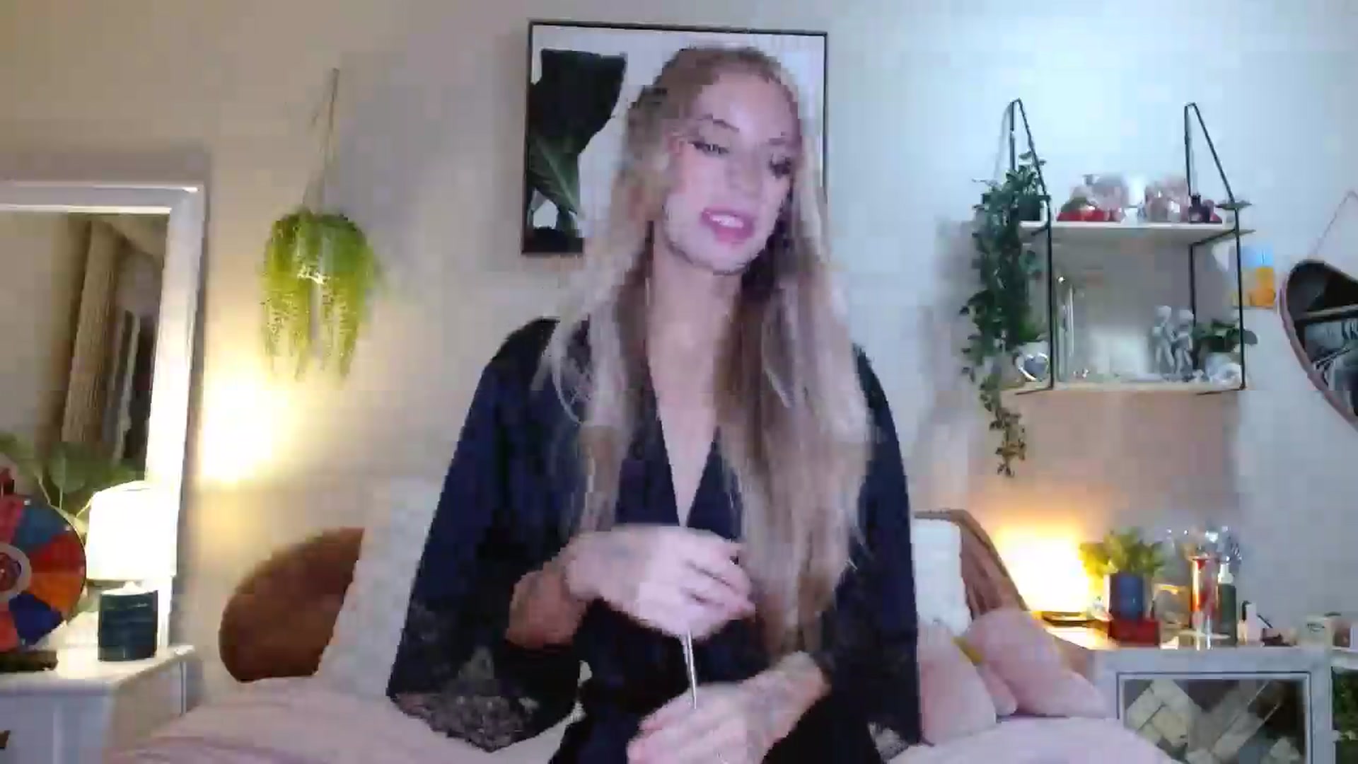 Gallery image thumbnail from Em_babyxx's myfreecams stream on, 11/06/2025, 07:35 image 2 of 20