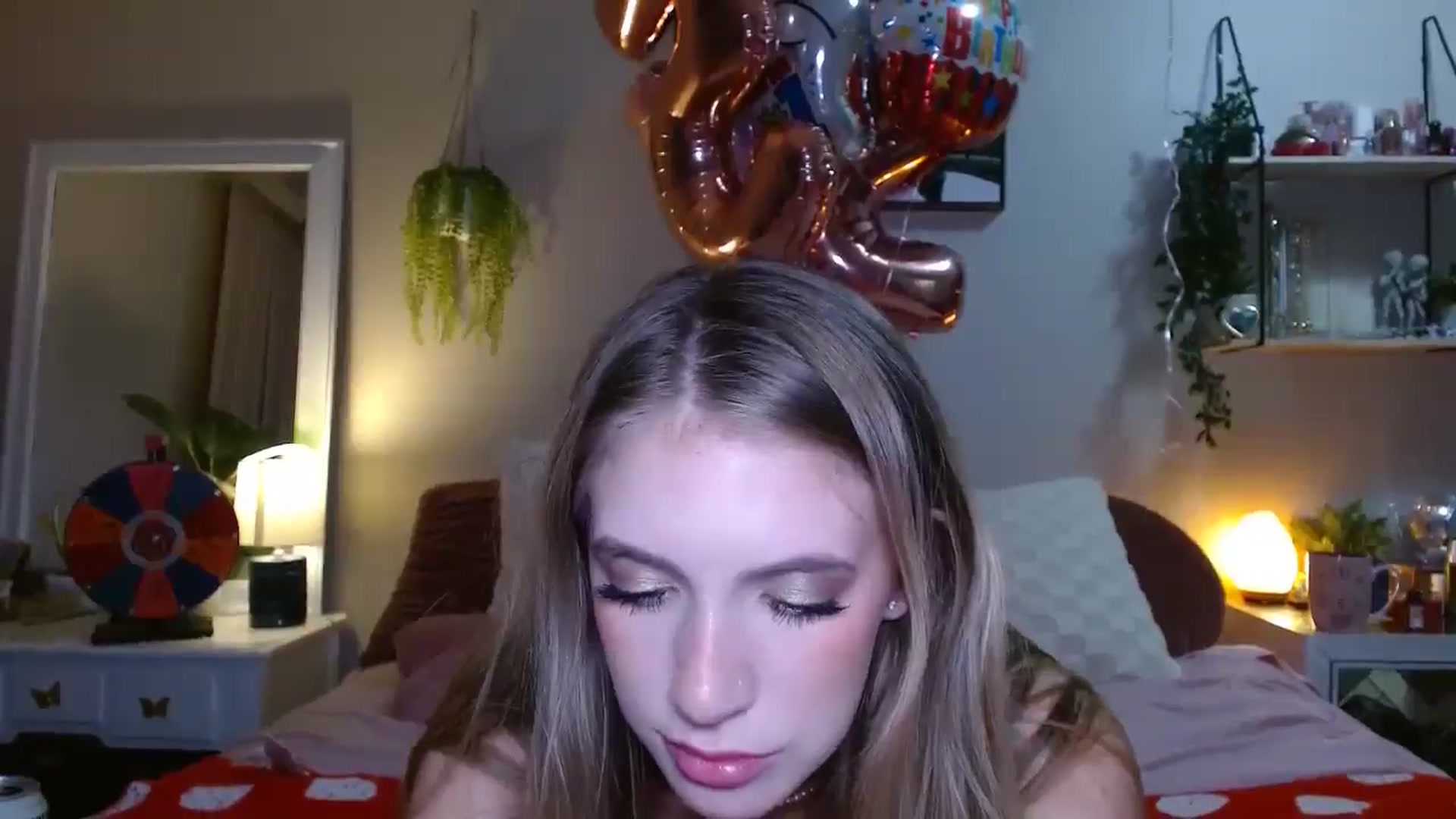 Gallery image thumbnail from Em_babyxx's myfreecams stream on, 11/12/2025, 10:58 image 11 of 20