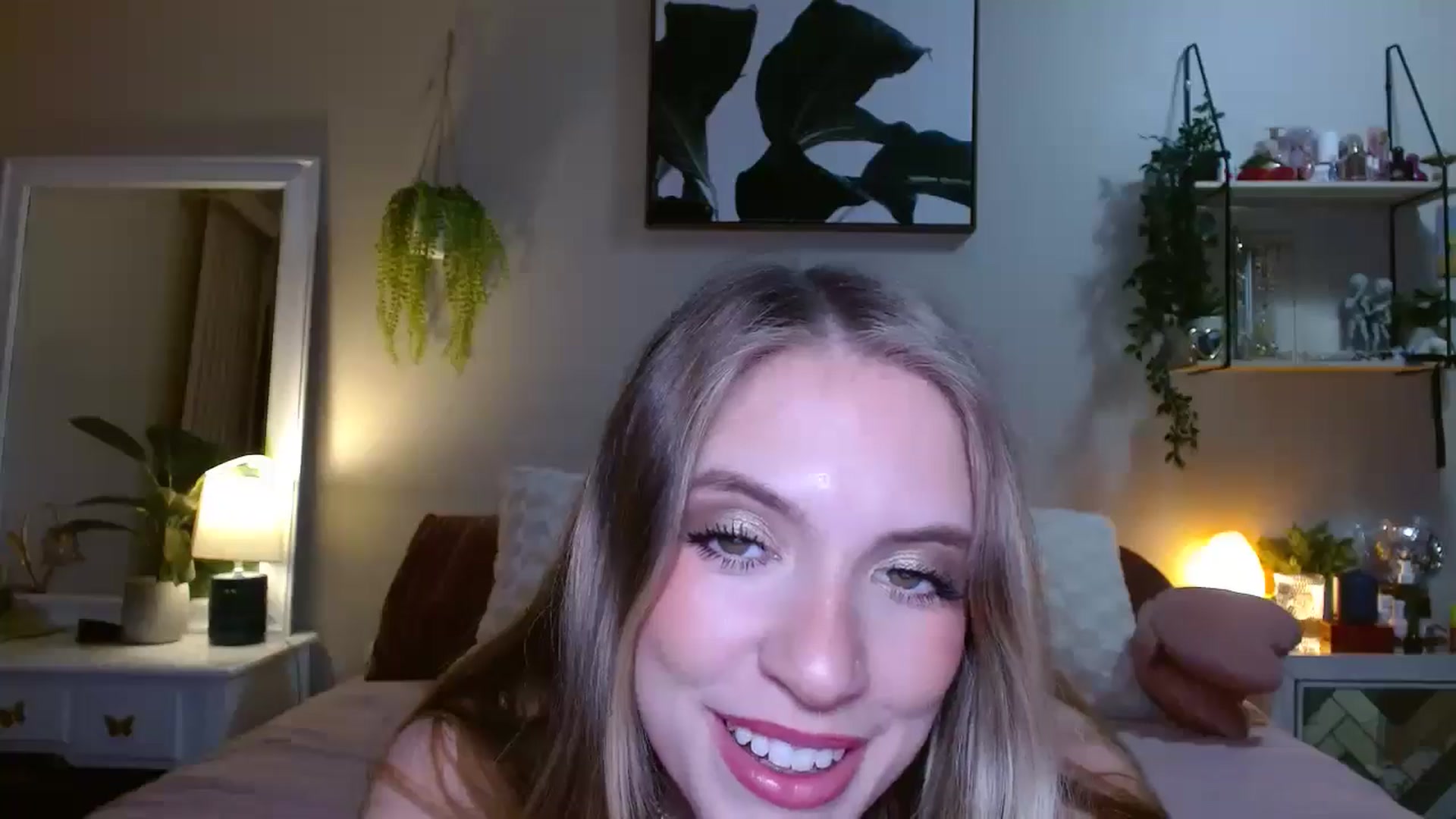 Gallery image thumbnail from Em_babyxx's myfreecams stream on, 11/15/2025, 06:21 image 8 of 20
