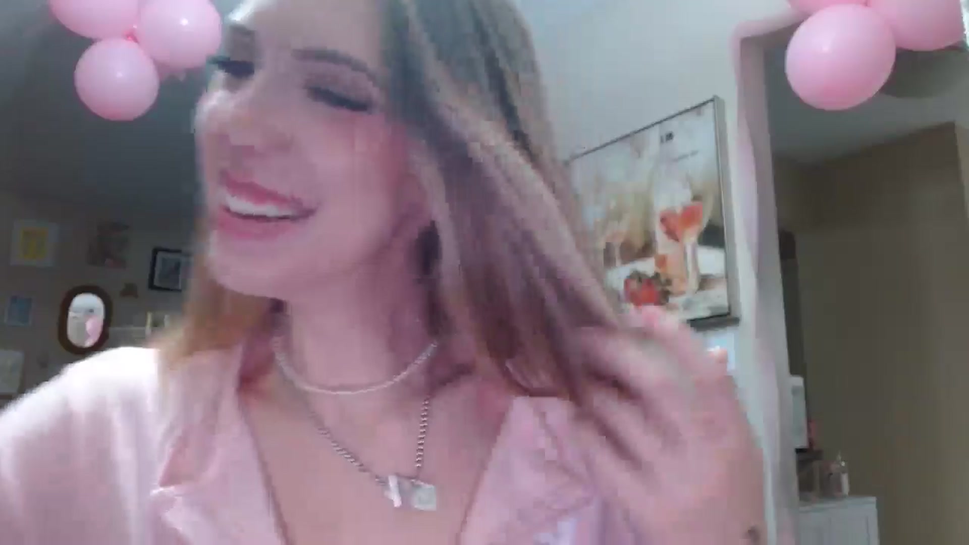 Gallery image thumbnail from Em_babyxx's myfreecams stream on, 11/18/2025, 08:15 image 7 of 20