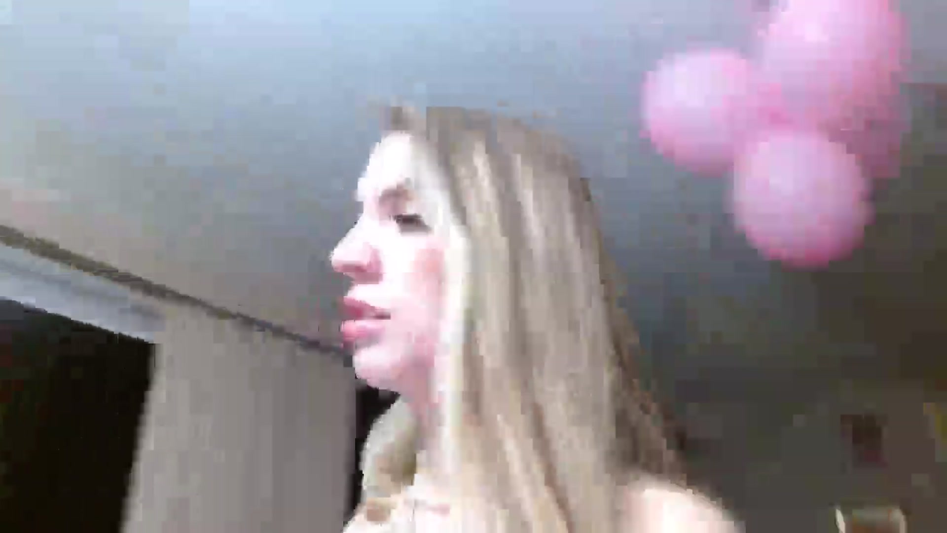 Gallery image thumbnail from Em_babyxx's myfreecams stream on, 11/19/2025, 08:20 image 12 of 20