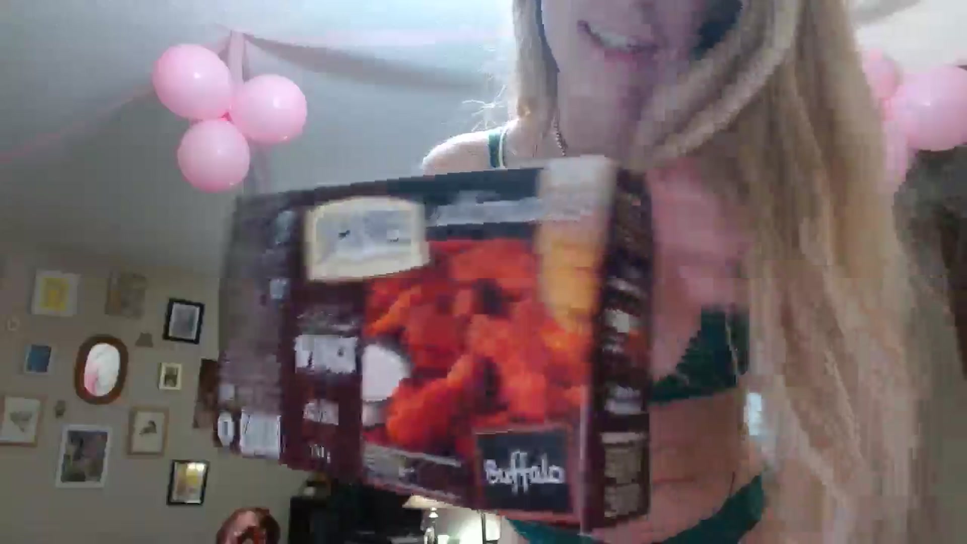 Gallery image thumbnail from Em_babyxx's myfreecams stream on, 11/21/2025, 09:33 image 10 of 20