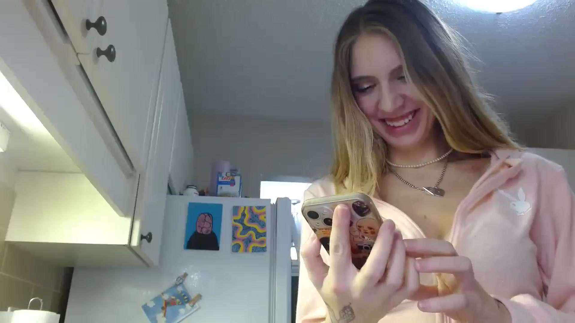 Gallery image thumbnail from Em_babyxx's myfreecams stream on, 11/26/2025, 11:48 image 16 of 20