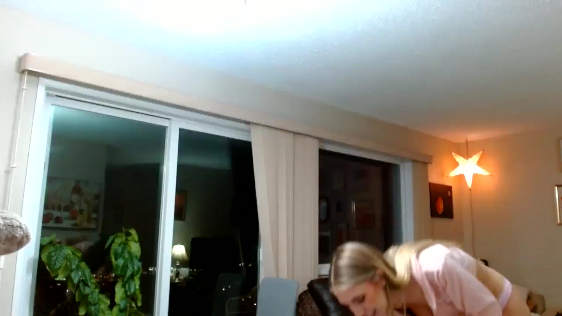 Gallery image thumbnail from Em_babyxx's myfreecams stream on, 01/06/2026, 09:07 image 7 of 20
