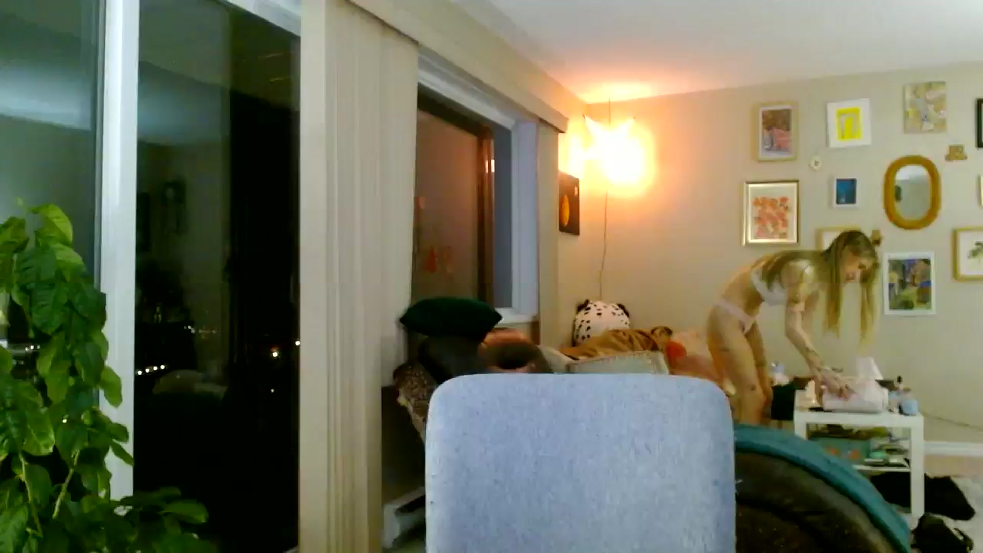 Gallery image thumbnail from Em_babyxx's myfreecams stream on, 01/08/2026, 09:03 image 16 of 20
