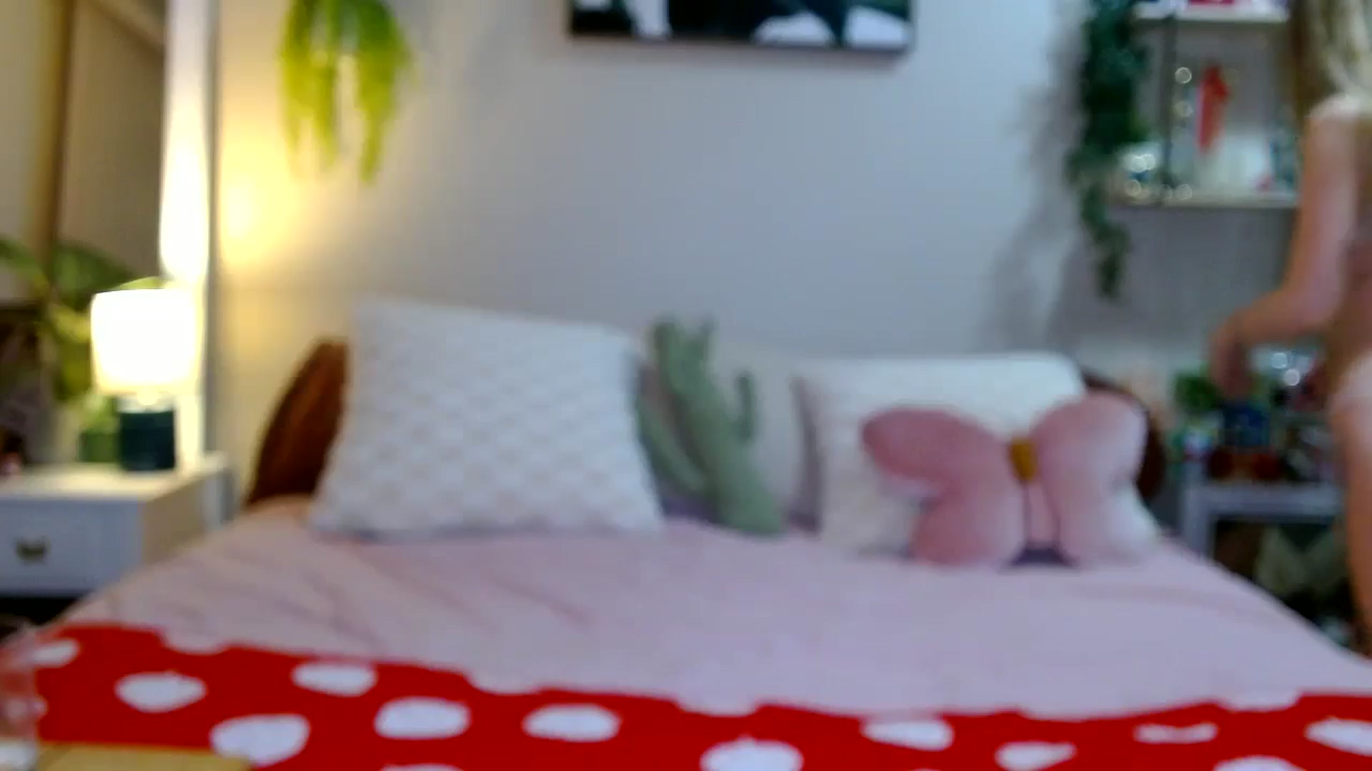 Gallery image thumbnail from Em_babyxx's myfreecams stream on, 01/11/2026, 10:42 image 9 of 20