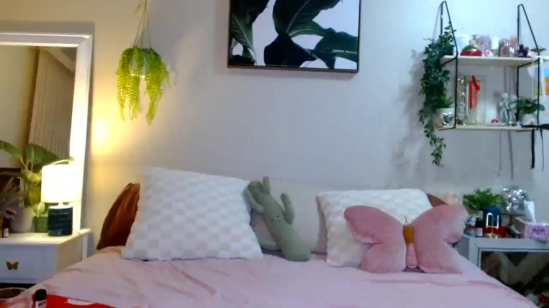 Gallery image thumbnail from Em_babyxx's myfreecams stream on, 01/11/2026, 10:42 image 16 of 20