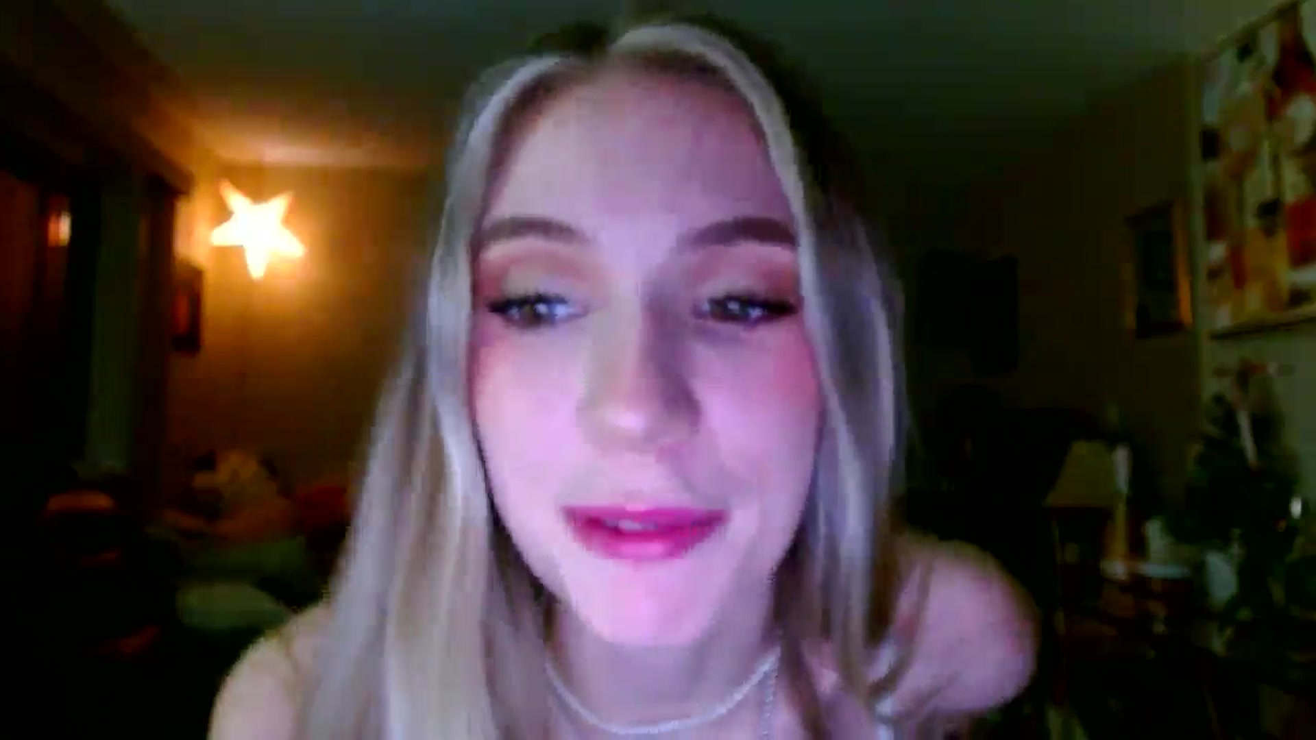 Gallery image thumbnail from Em_babyxx's myfreecams stream on, 01/11/2026, 12:07 image 2 of 20