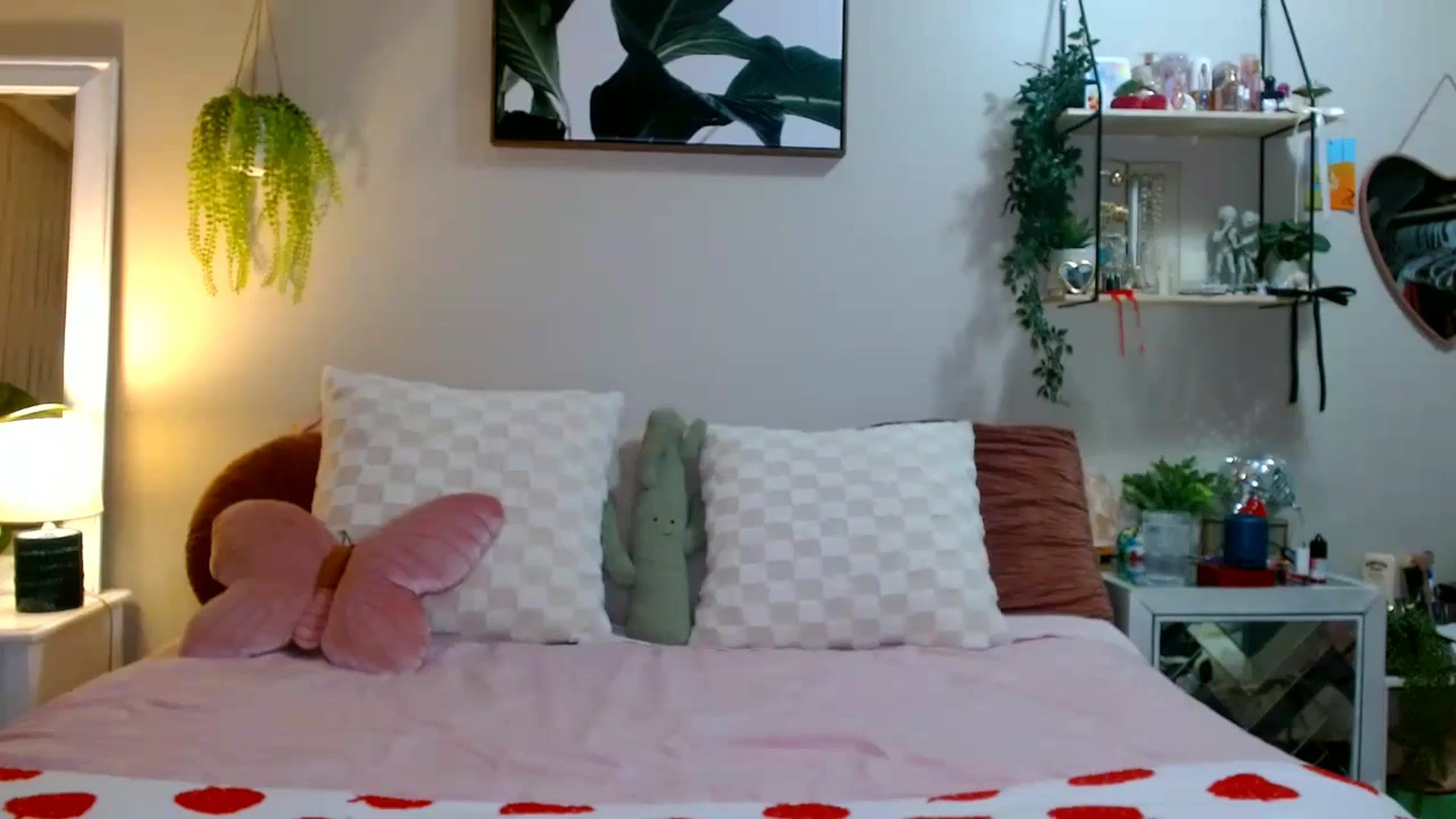 Gallery image thumbnail from Em_babyxx's myfreecams stream on, 01/28/2026, 11:01 image 2 of 20