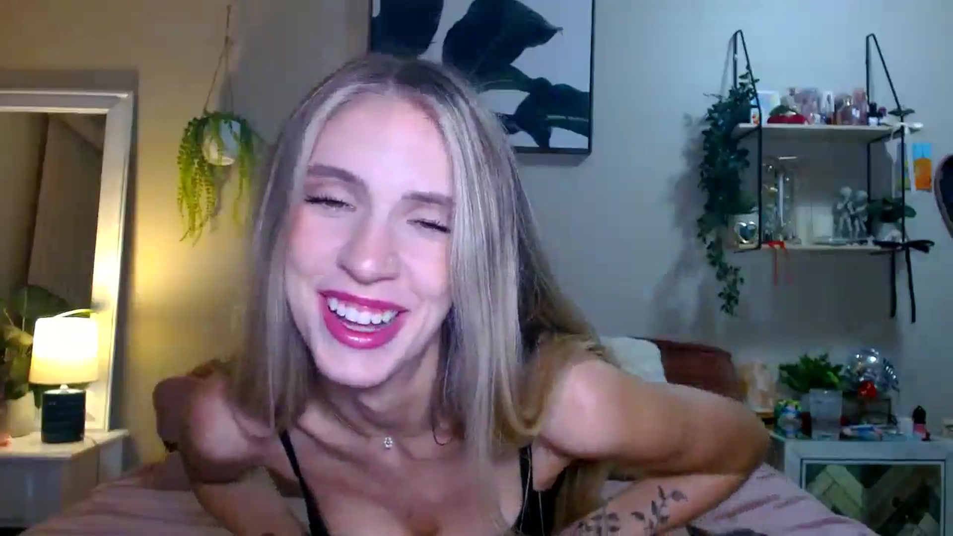 Gallery image thumbnail from Em_babyxx's myfreecams stream on, 02/04/2026, 09:30 image 6 of 20