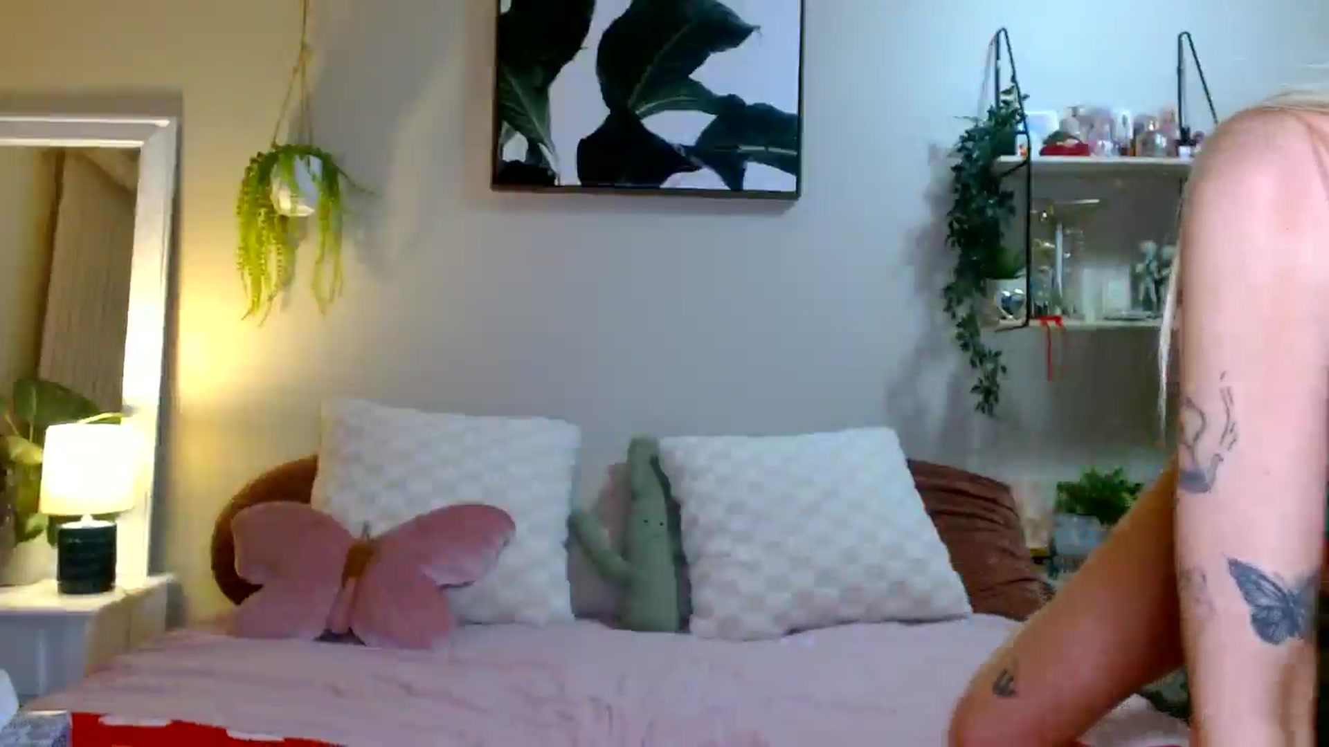 Gallery image thumbnail from Em_babyxx's myfreecams stream on, 02/05/2026, 10:03 image 3 of 20