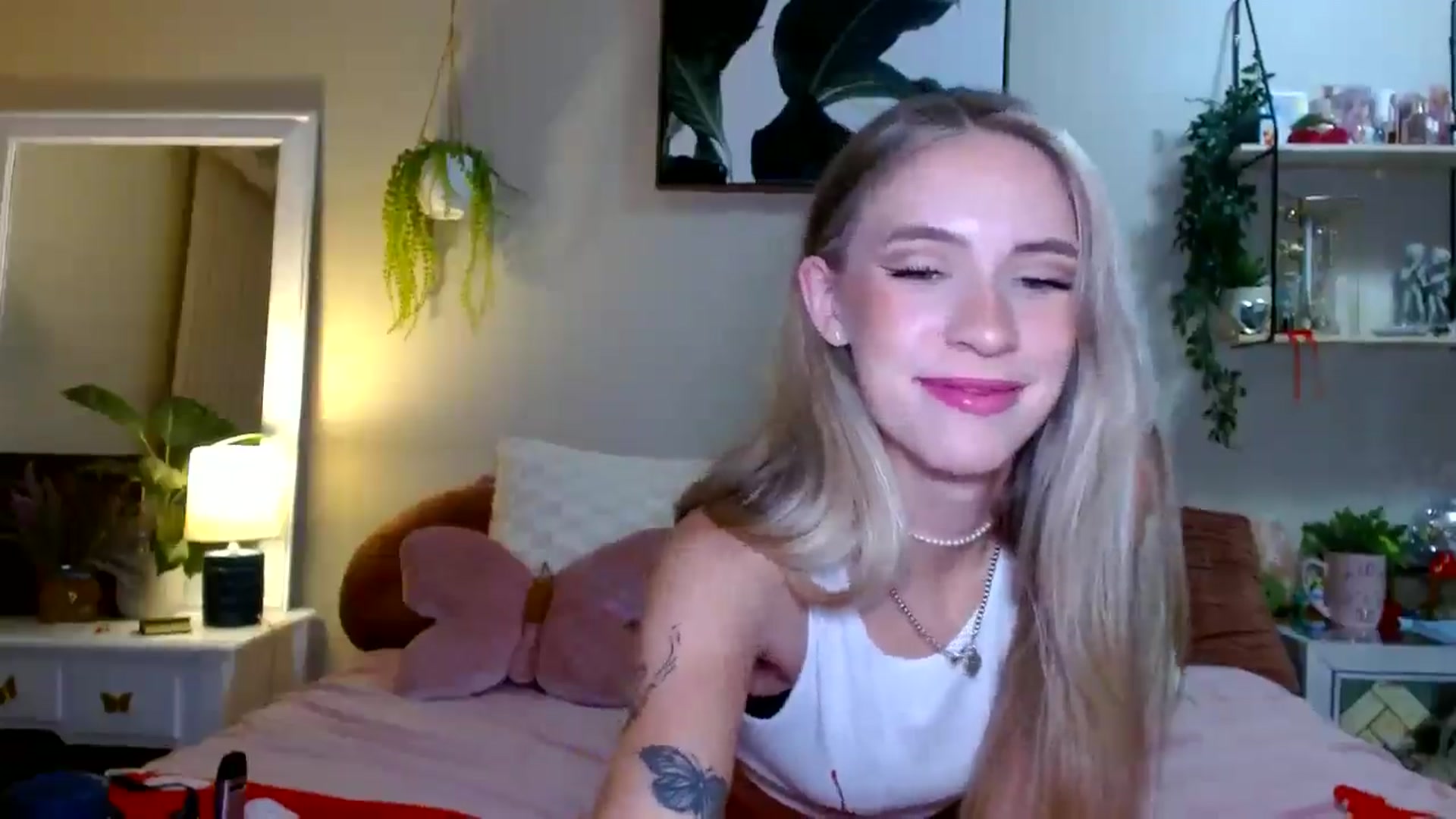 Gallery image thumbnail from Em_babyxx's myfreecams stream on, 02/07/2026, 08:32 image 5 of 20