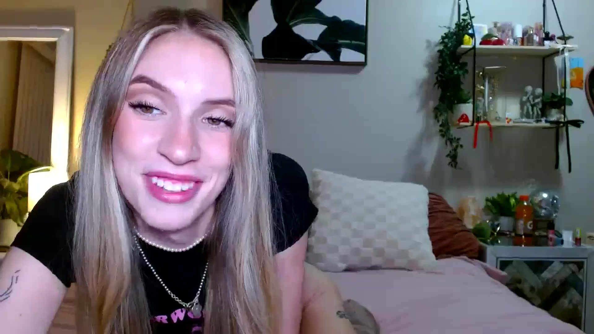 Gallery image thumbnail from Em_babyxx's myfreecams stream on, 02/24/2026, 10:30 image 3 of 20