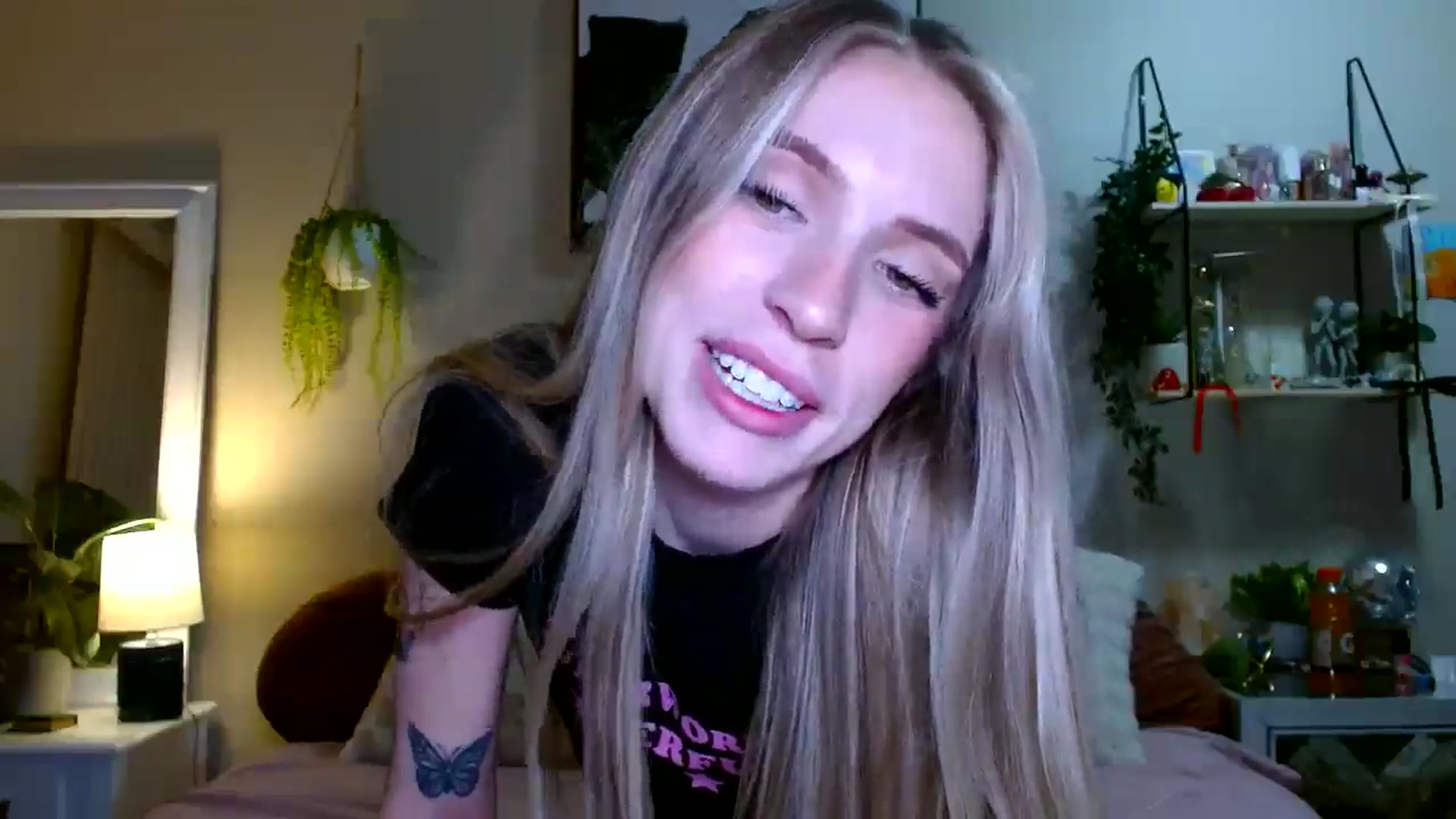 Gallery image thumbnail from Em_babyxx's myfreecams stream on, 02/24/2026, 11:10 image 17 of 20