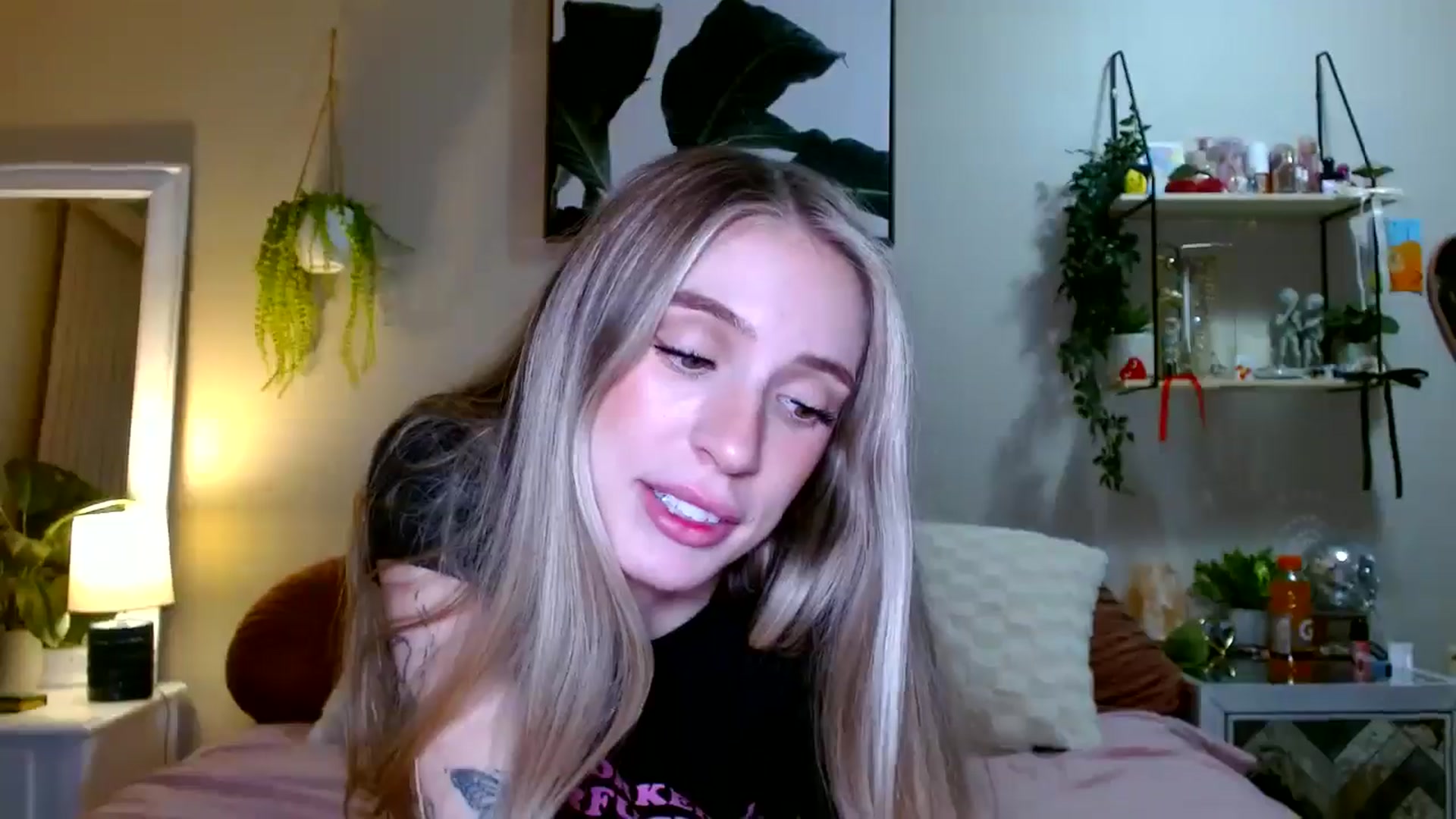 Gallery image thumbnail from Em_babyxx's myfreecams stream on, 02/24/2026, 11:10 image 7 of 20