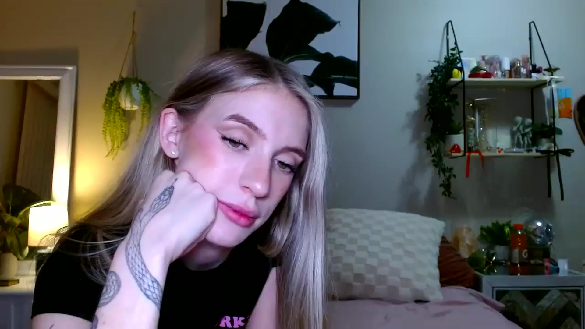 Gallery image thumbnail from Em_babyxx's myfreecams stream on, 02/24/2026, 11:10 image 8 of 20