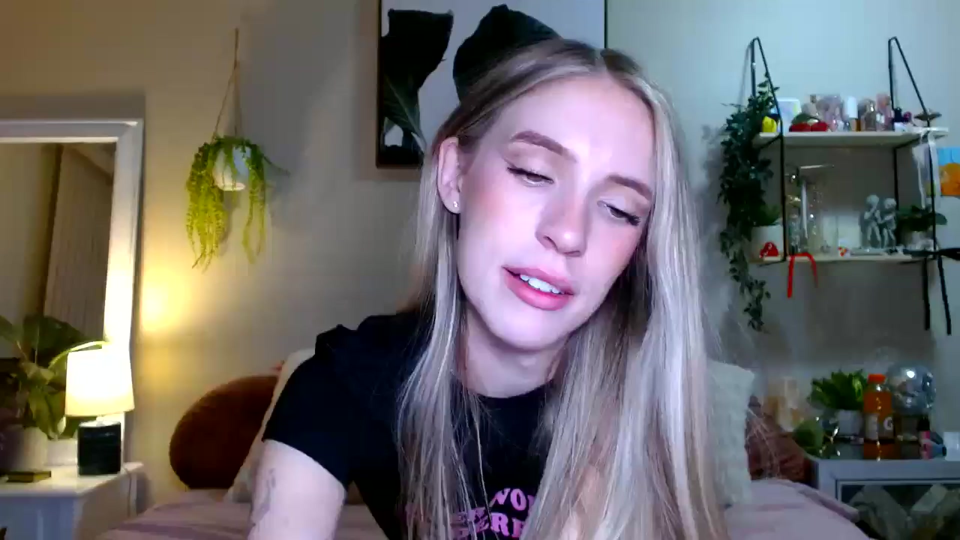 Gallery image thumbnail from Em_babyxx's myfreecams stream on, 02/24/2026, 11:10 image 11 of 20