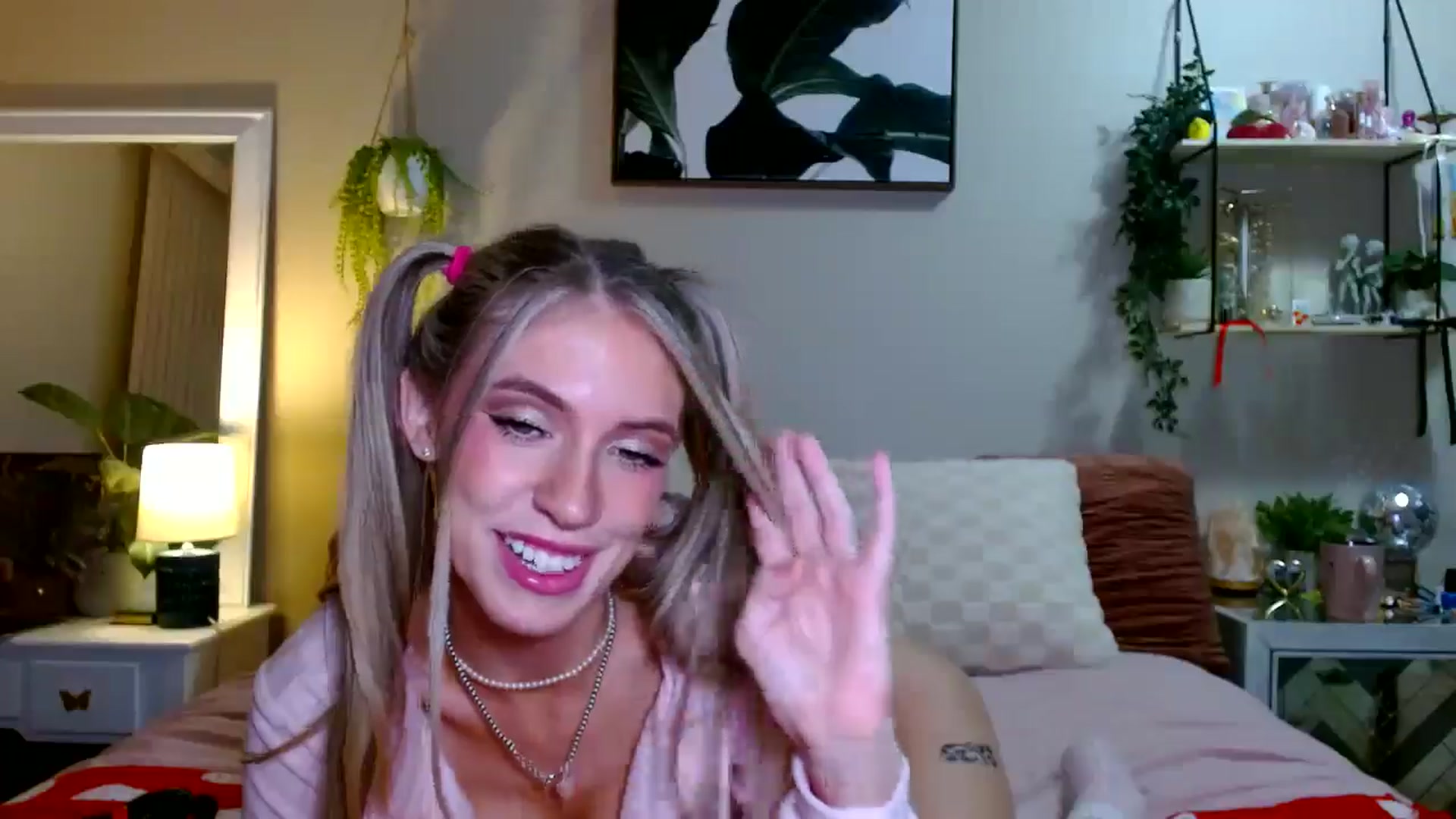Gallery image thumbnail from Em_babyxx's myfreecams stream on, 03/14/2026, 07:54 image 11 of 20