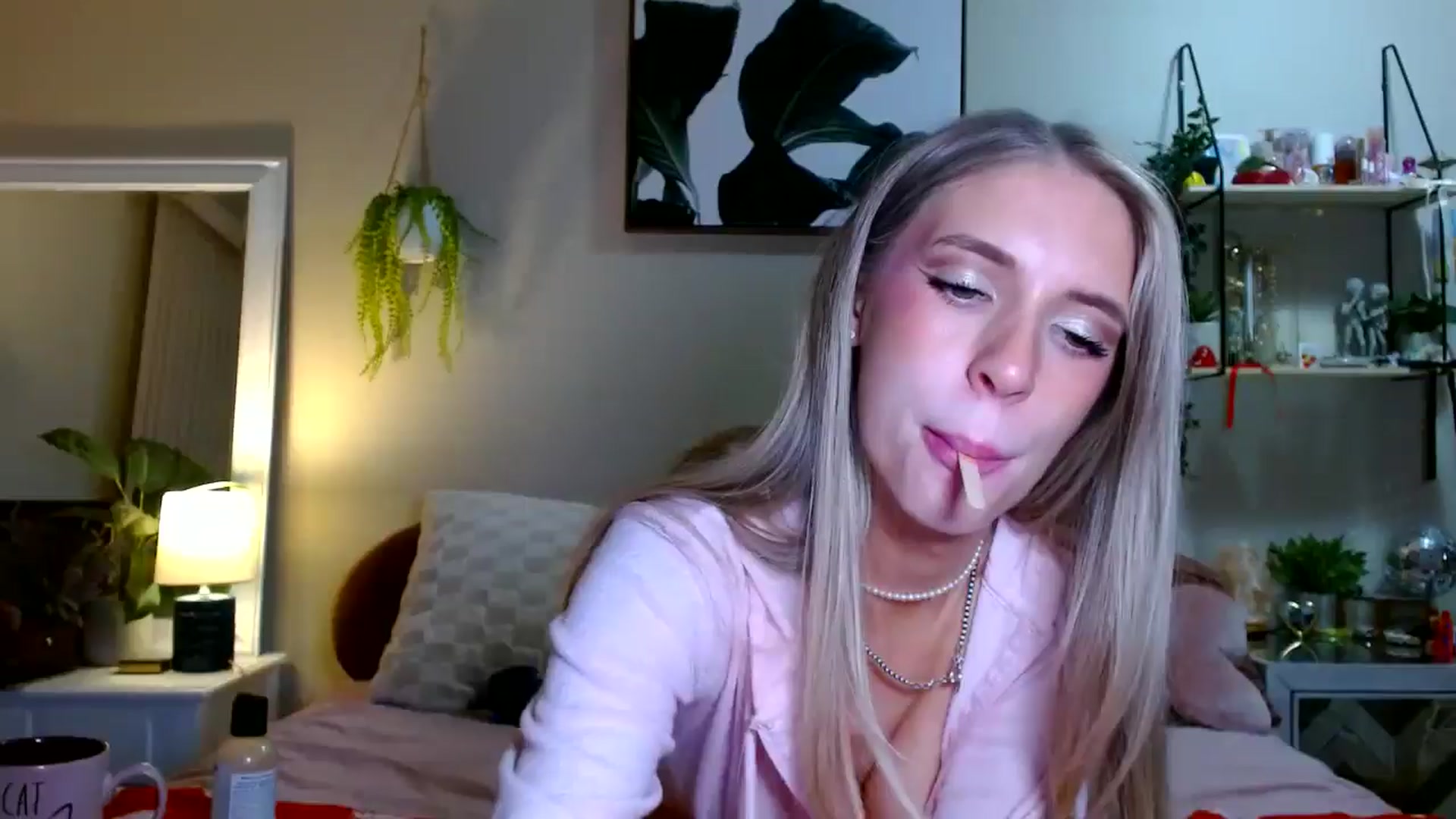 Gallery image thumbnail from Em_babyxx's myfreecams stream on, 03/21/2026, 09:50 image 16 of 20
