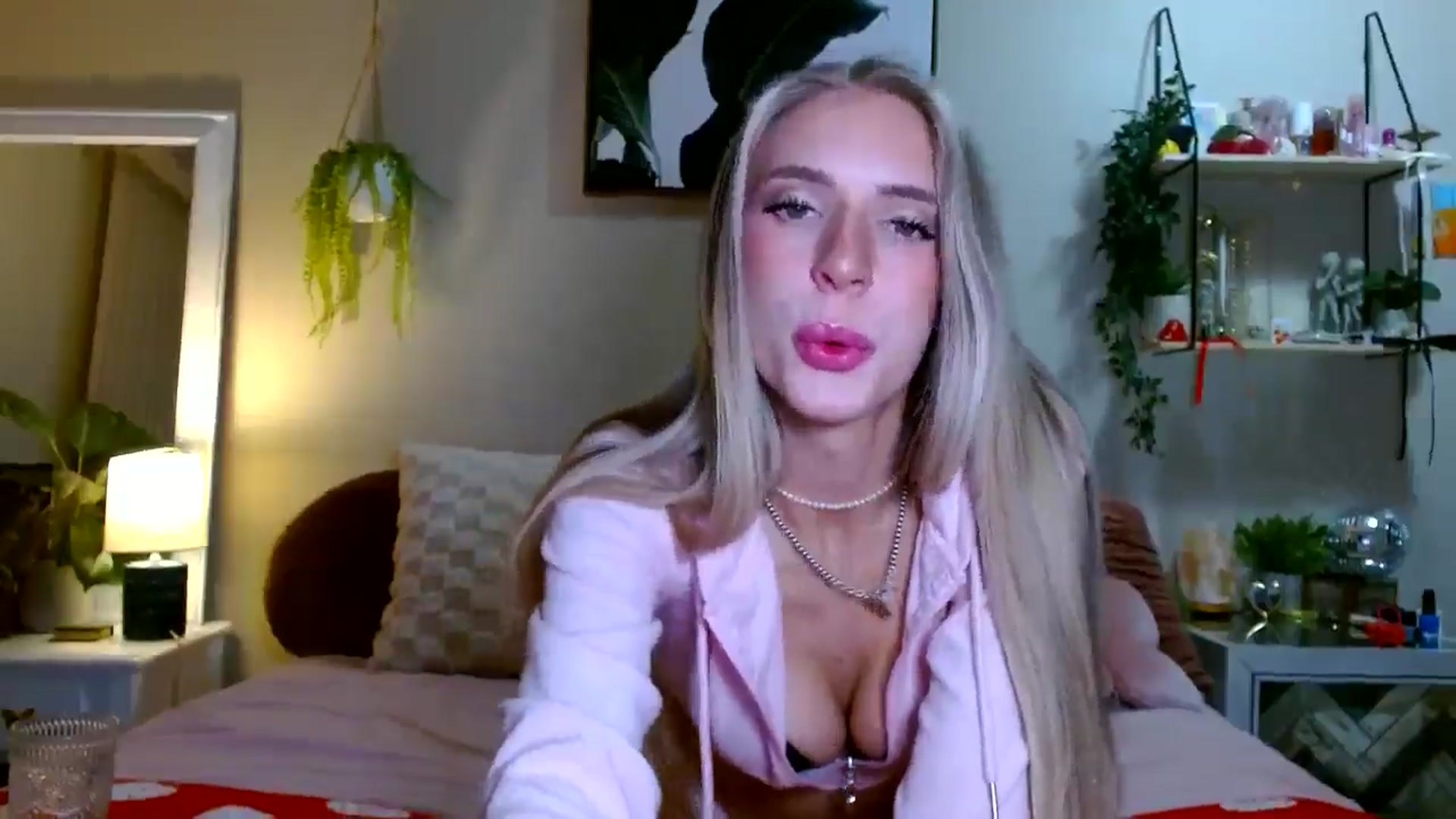 Gallery image thumbnail from Em_babyxx's myfreecams stream on, 03/25/2026, 09:39 image 7 of 20