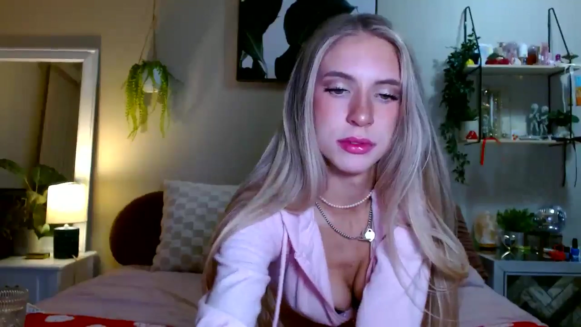 Gallery image thumbnail from Em_babyxx's myfreecams stream on, 03/25/2026, 09:39 image 14 of 20