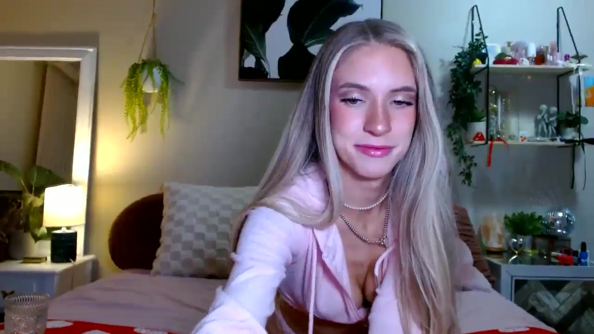 Gallery image thumbnail from Em_babyxx's myfreecams stream on, 03/25/2026, 09:39 image 8 of 20