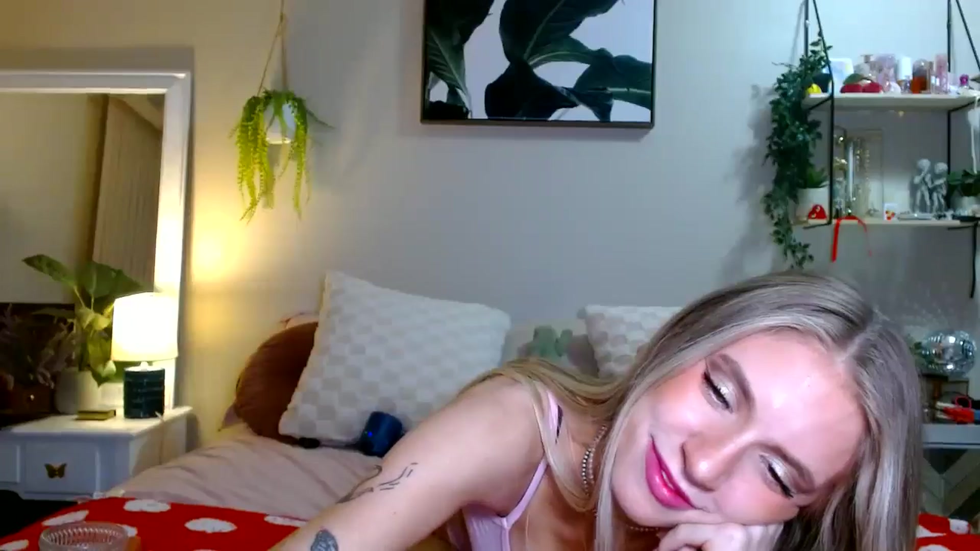 Gallery image thumbnail from Em_babyxx's myfreecams stream on, 03/26/2026, 08:29 image 12 of 20
