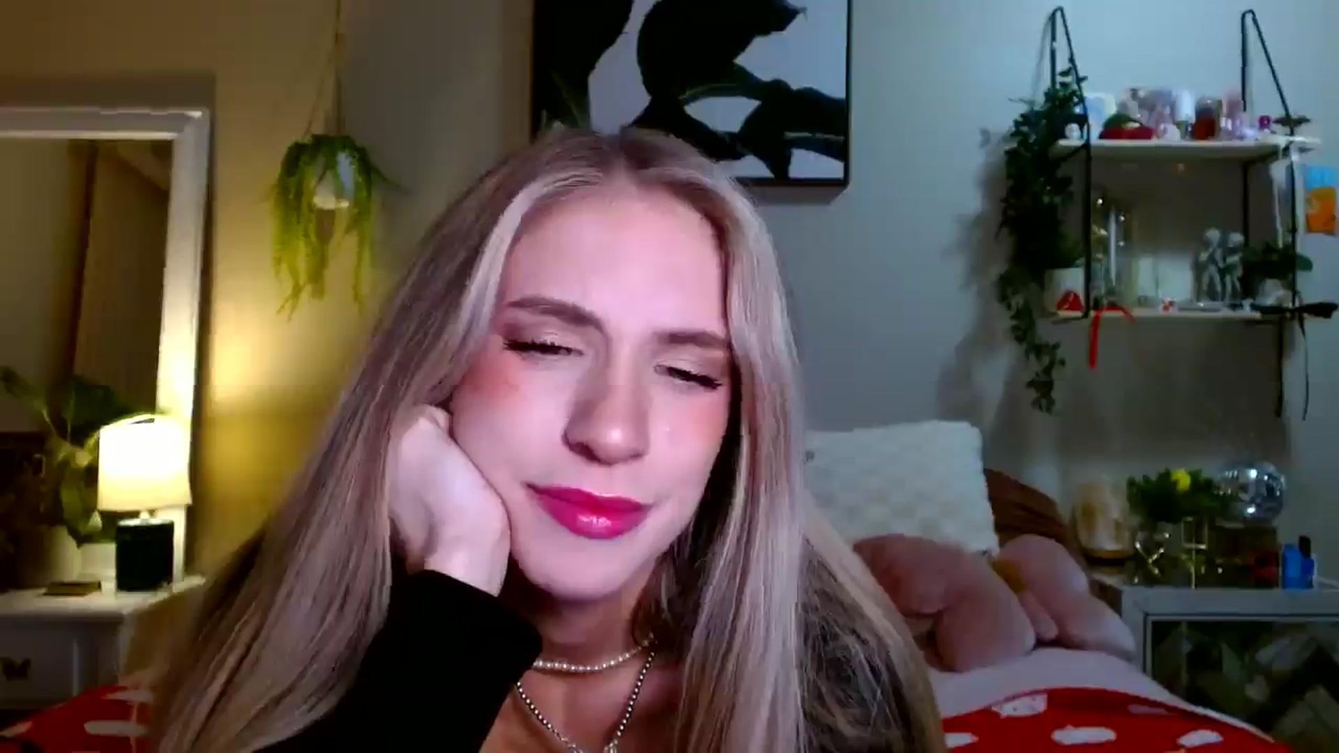 Gallery image thumbnail from Em_babyxx's myfreecams stream on, 03/29/2026, 10:09 image 5 of 20