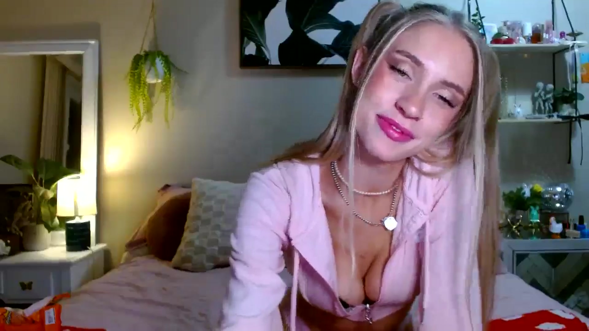 Gallery image thumbnail from Em_babyxx's myfreecams stream on, 04/02/2026, 10:54 image 4 of 20