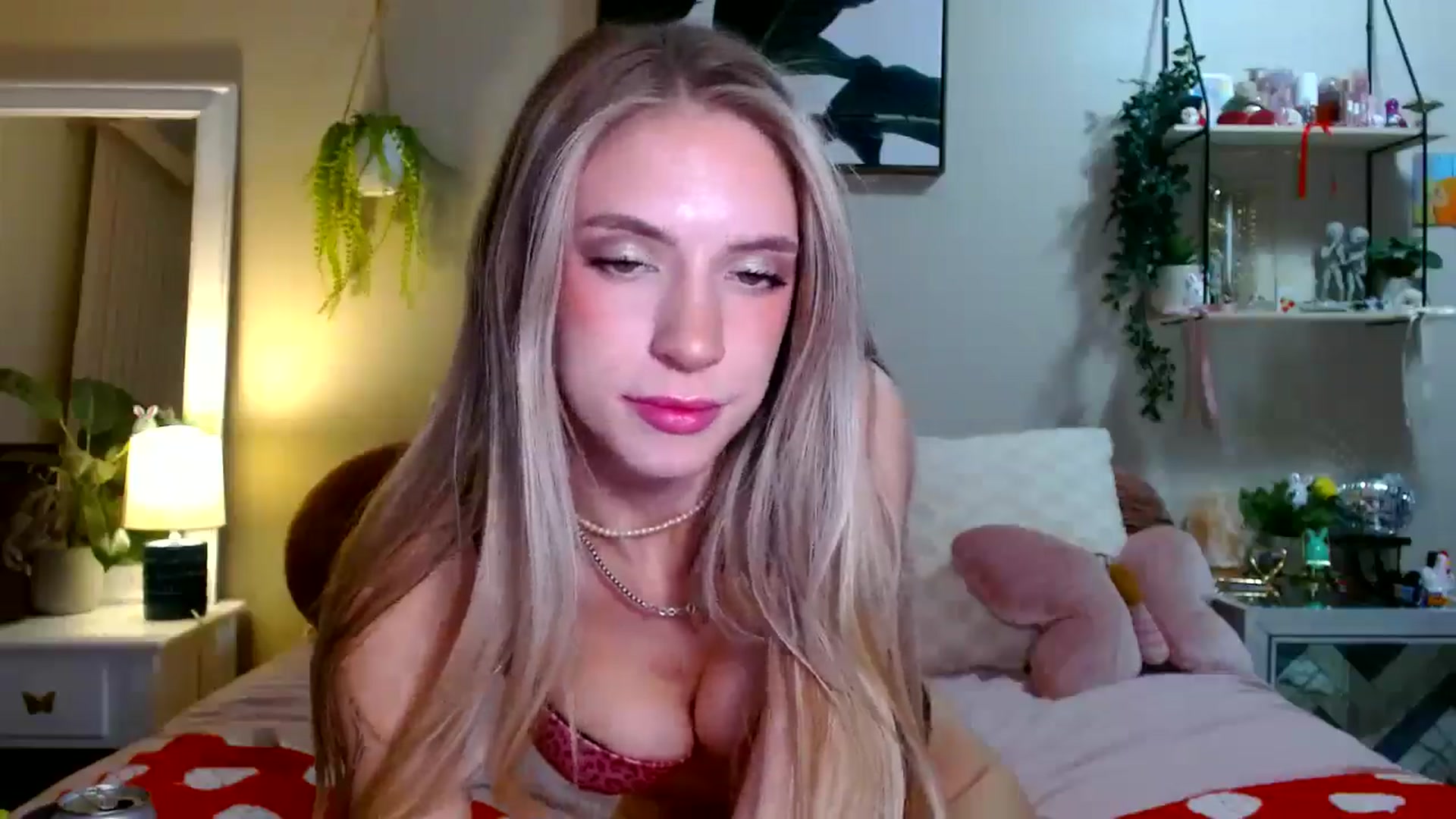 Gallery image thumbnail from Em_babyxx's myfreecams stream on, 04/06/2026, 09:52 image 12 of 20