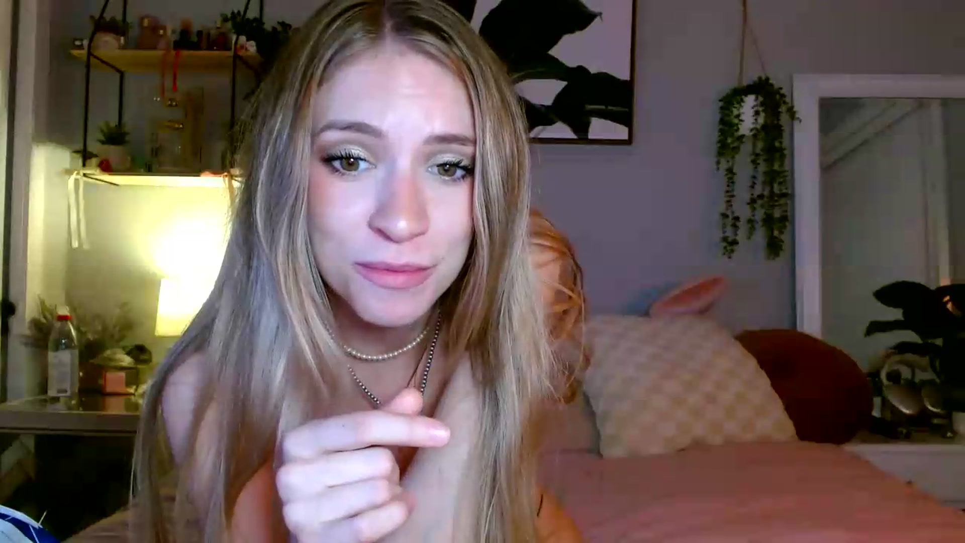 Gallery image thumbnail from Em_babyxx's myfreecams stream on, 06/01/2026, 08:12 image 19 of 20