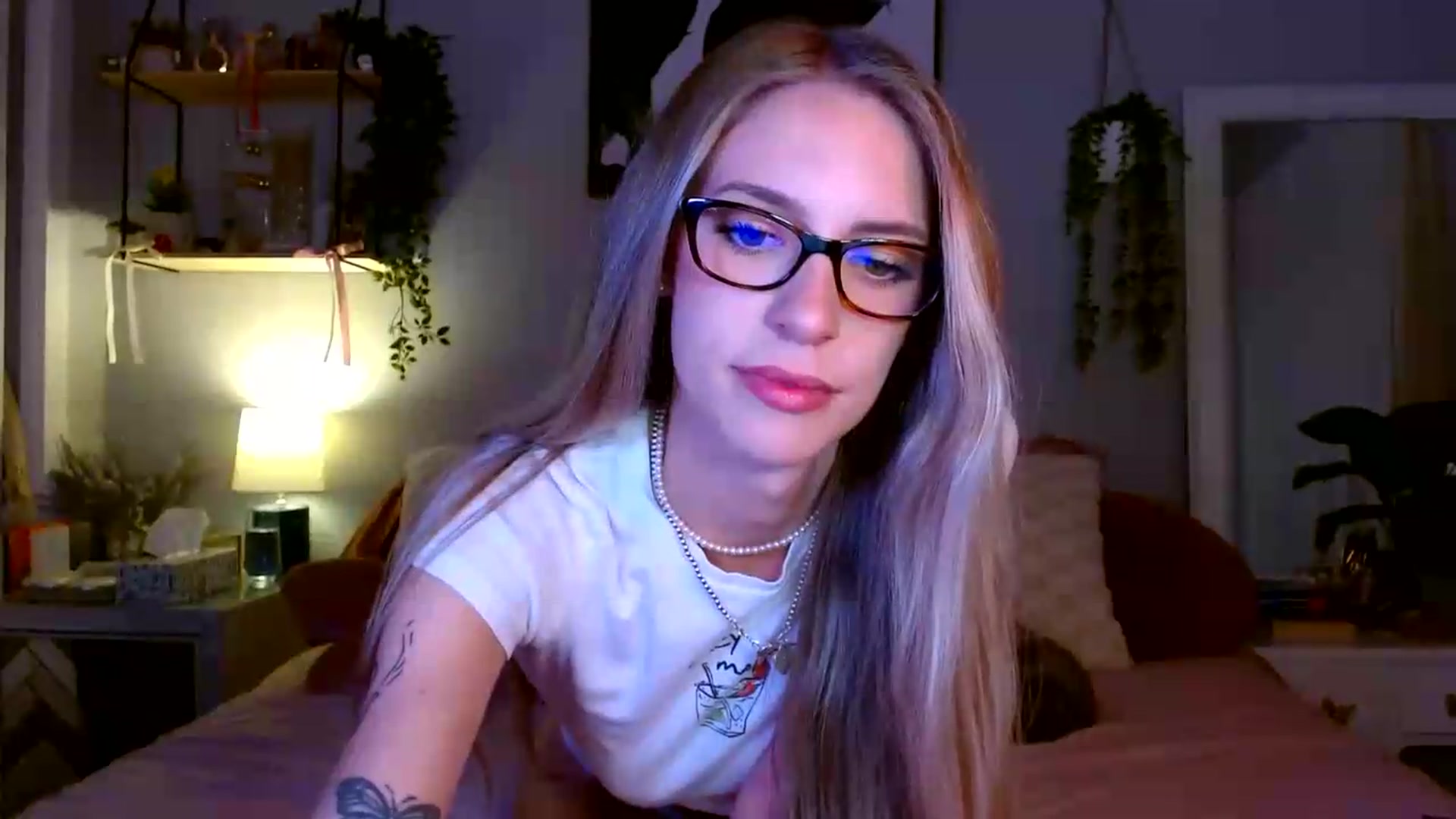 Gallery image thumbnail from Em_babyxx's myfreecams stream on, 07/29/2026, 08:32 image 5 of 20